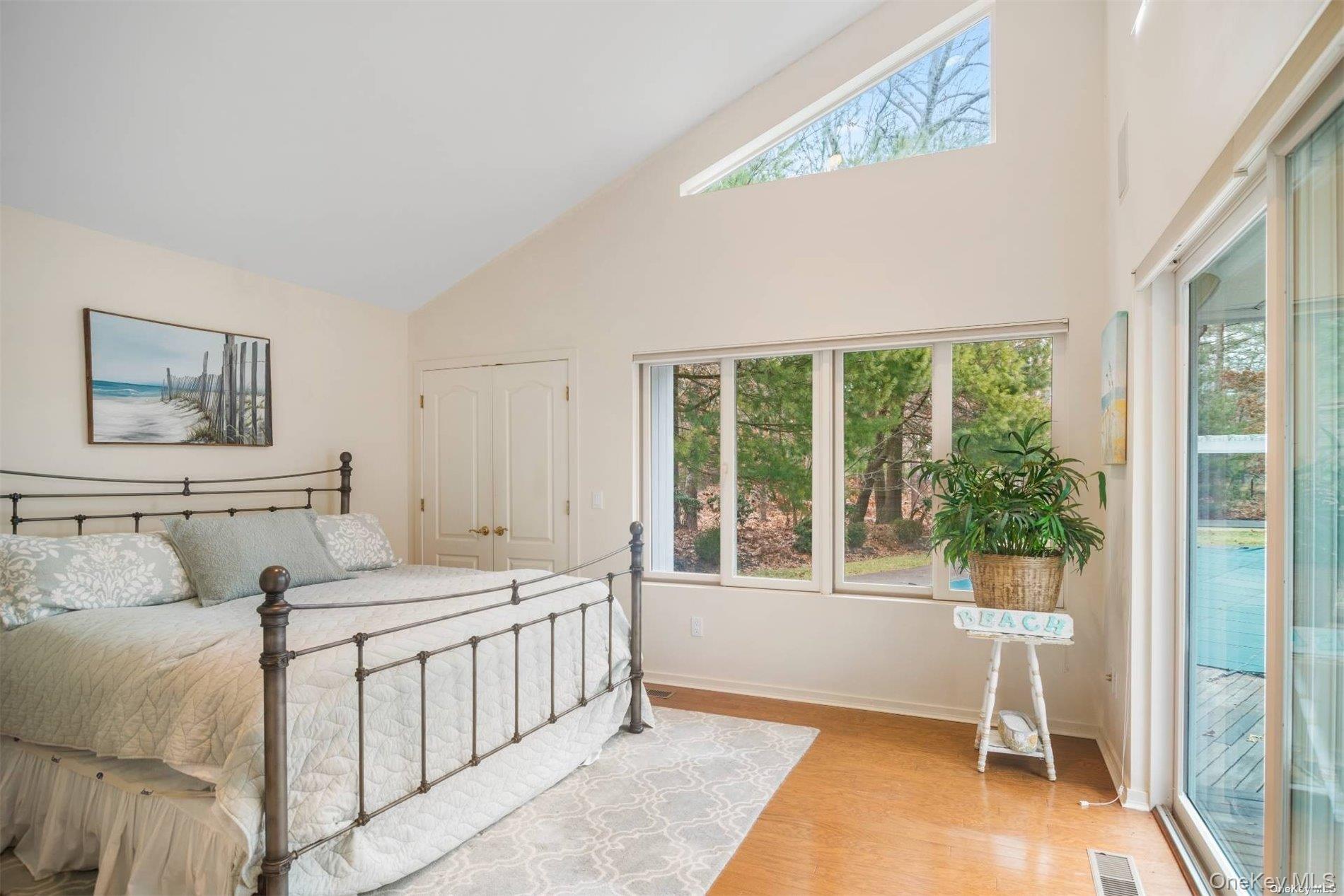 14 Indian Pipe Drive, Quogue, NY 11959