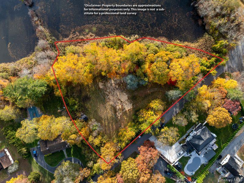 81 Old Broadway Avenue, Sayville, NY 11782