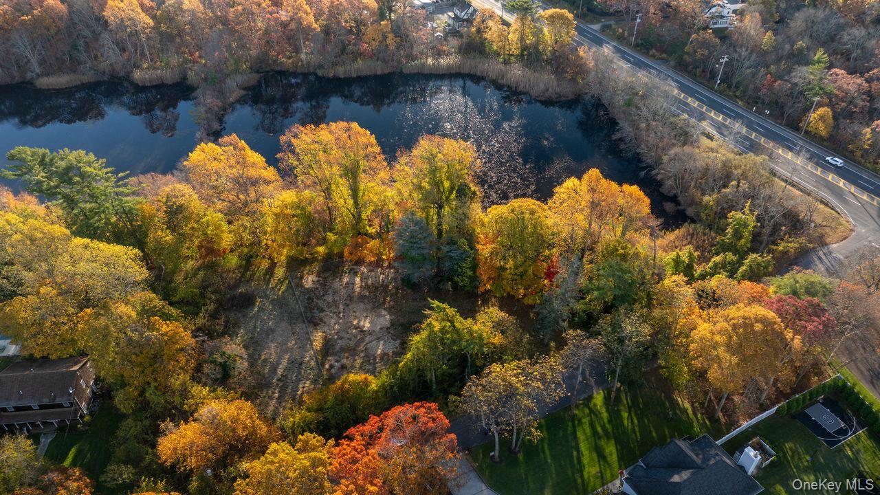 81 Old Broadway Avenue, Sayville, NY 11782