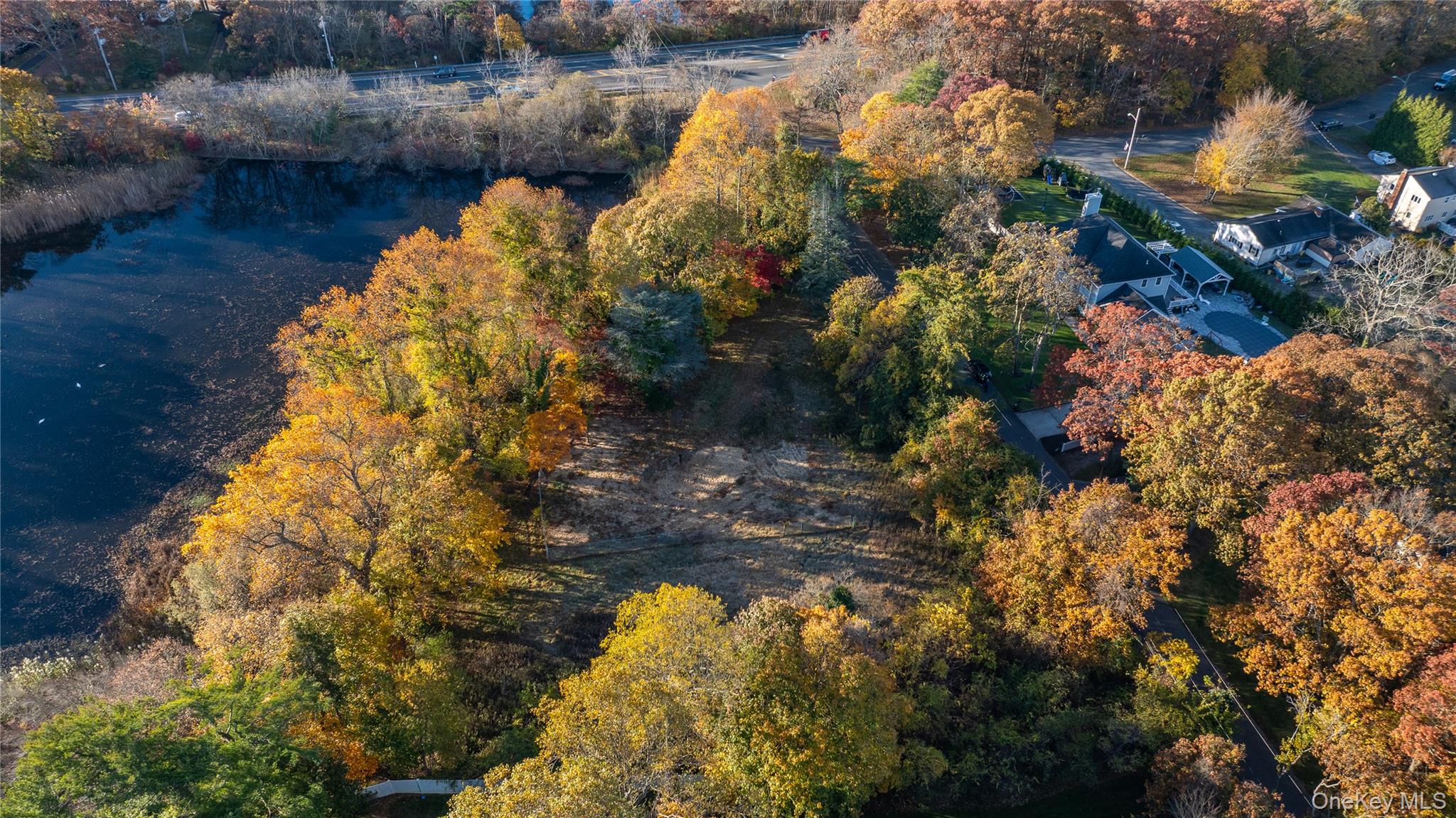 81 Old Broadway Avenue, Sayville, NY 11782