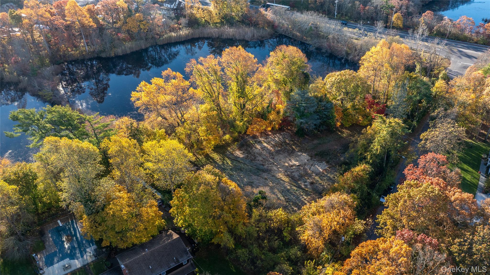 81 Old Broadway Avenue, Sayville, NY 11782