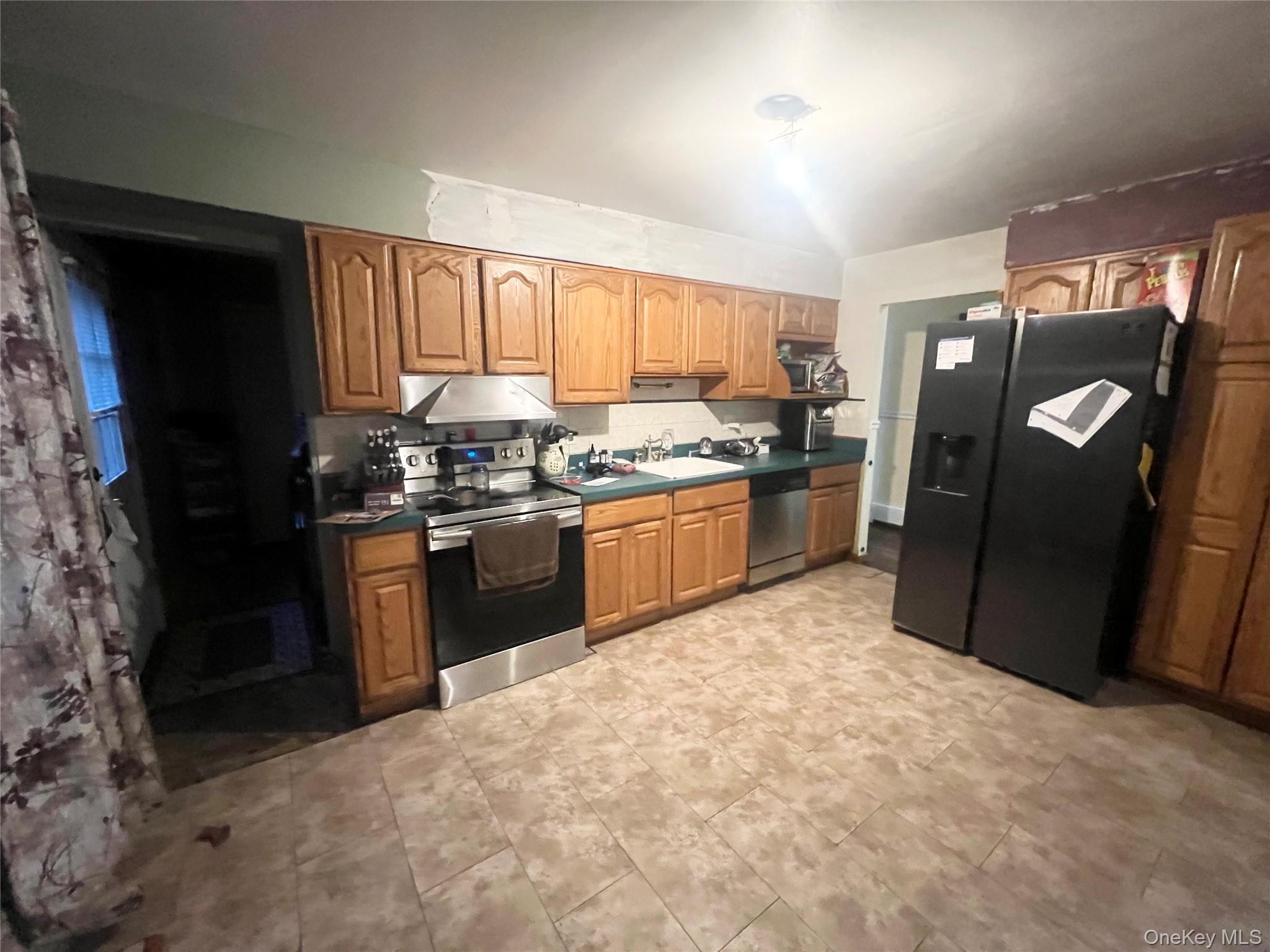 255 N 7th Street, Ronkonkoma, NY 11779