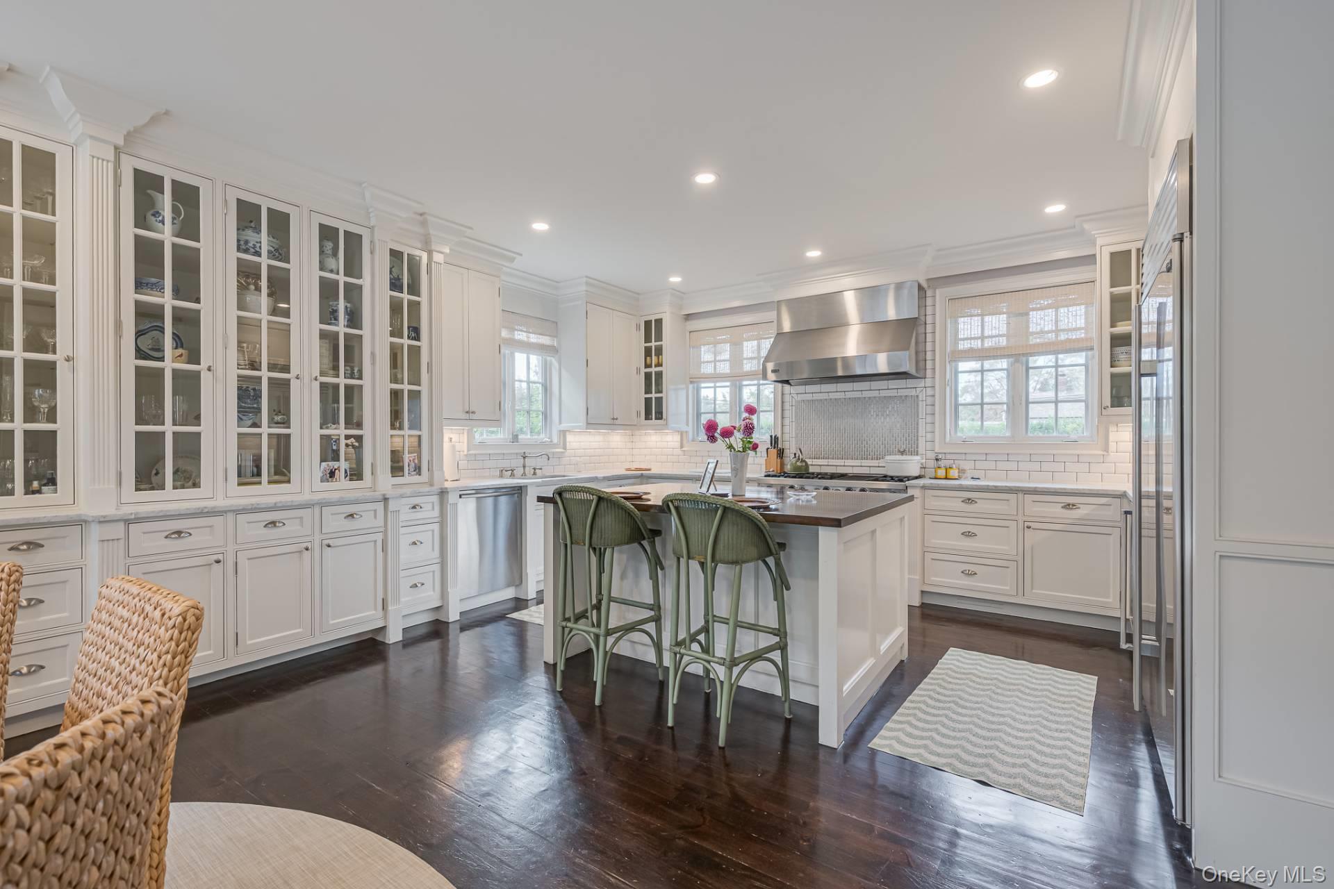 37 Huntington Lane, Water Mill, NY 11976