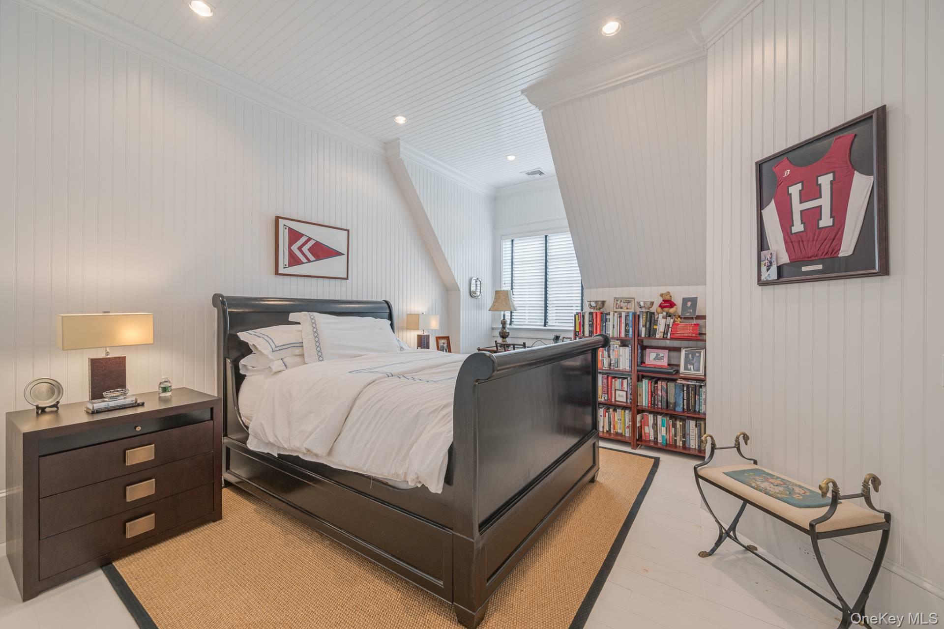 37 Huntington Lane, Water Mill, NY 11976