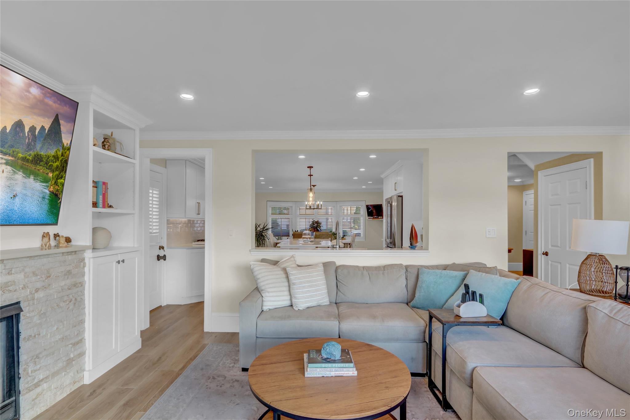 2848 Clubhouse Road, Merrick, NY 11566