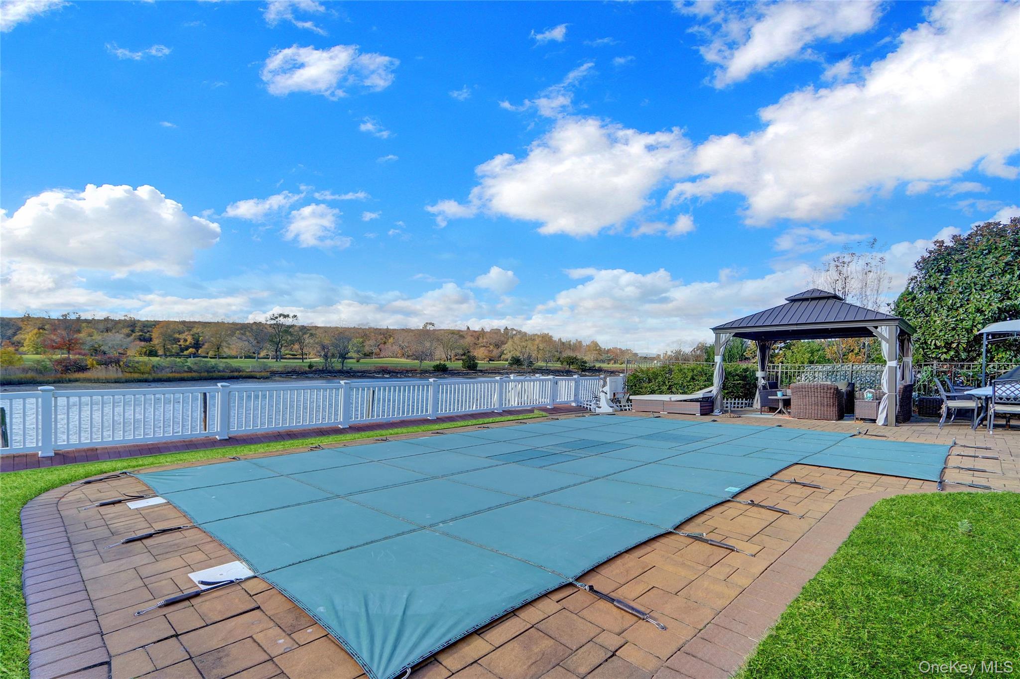 2848 Clubhouse Road, Merrick, NY 11566