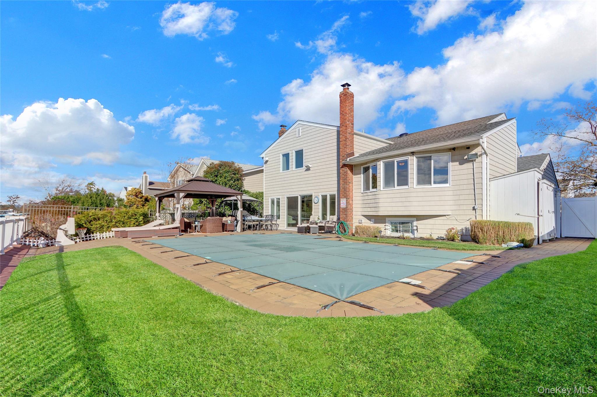 2848 Clubhouse Road, Merrick, NY 11566