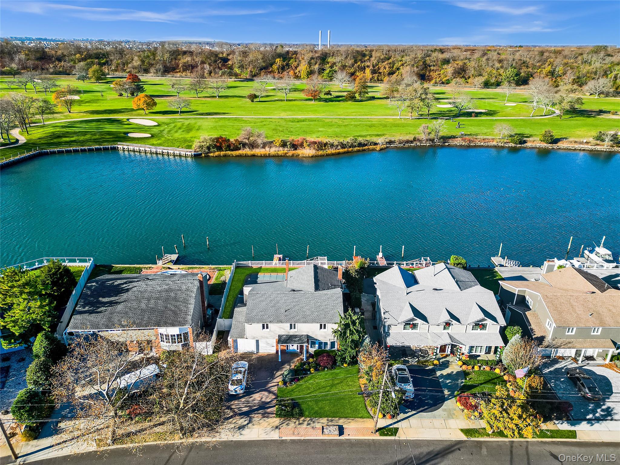 2848 Clubhouse Road, Merrick, NY 11566