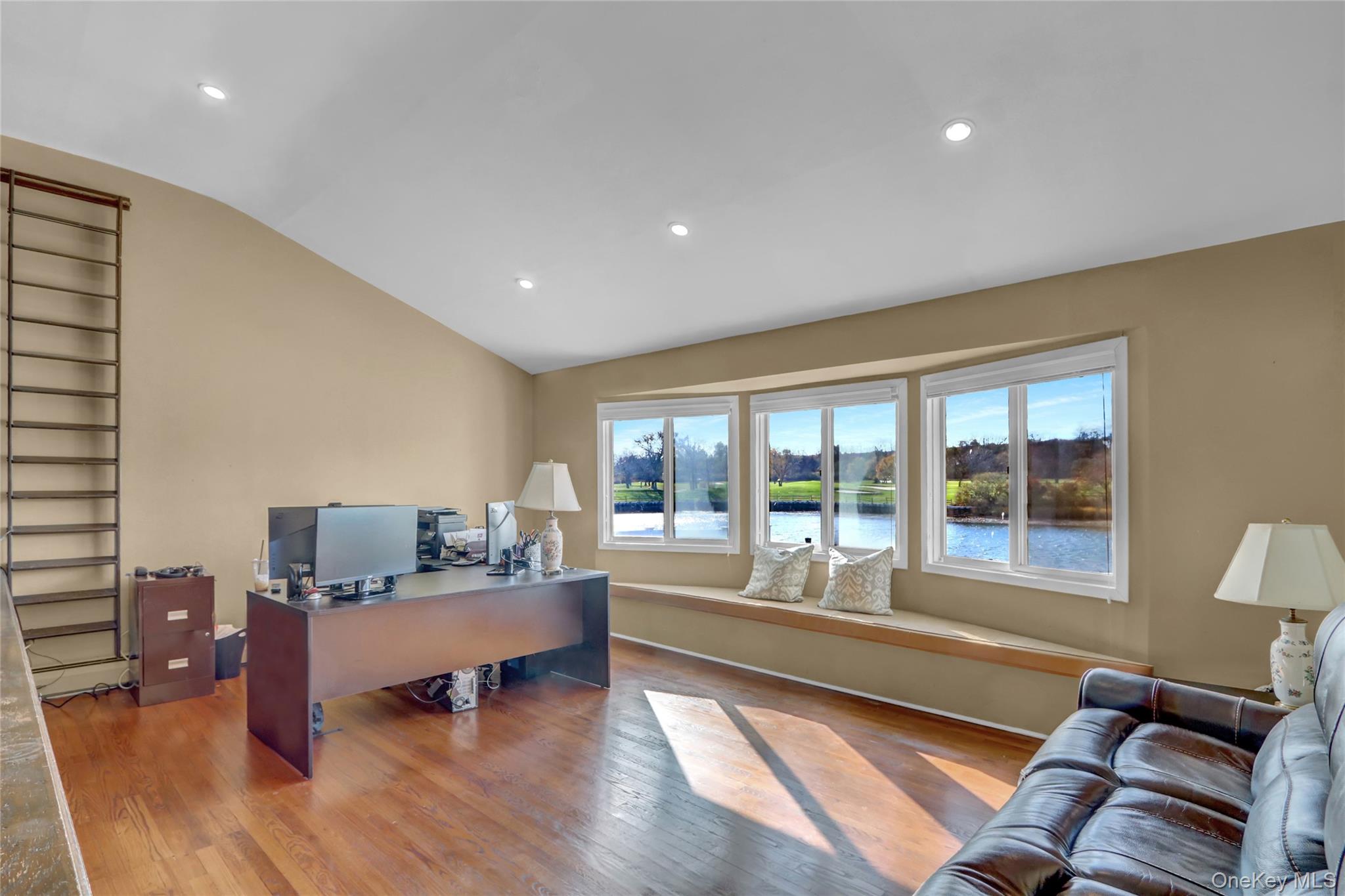 2848 Clubhouse Road, Merrick, NY 11566