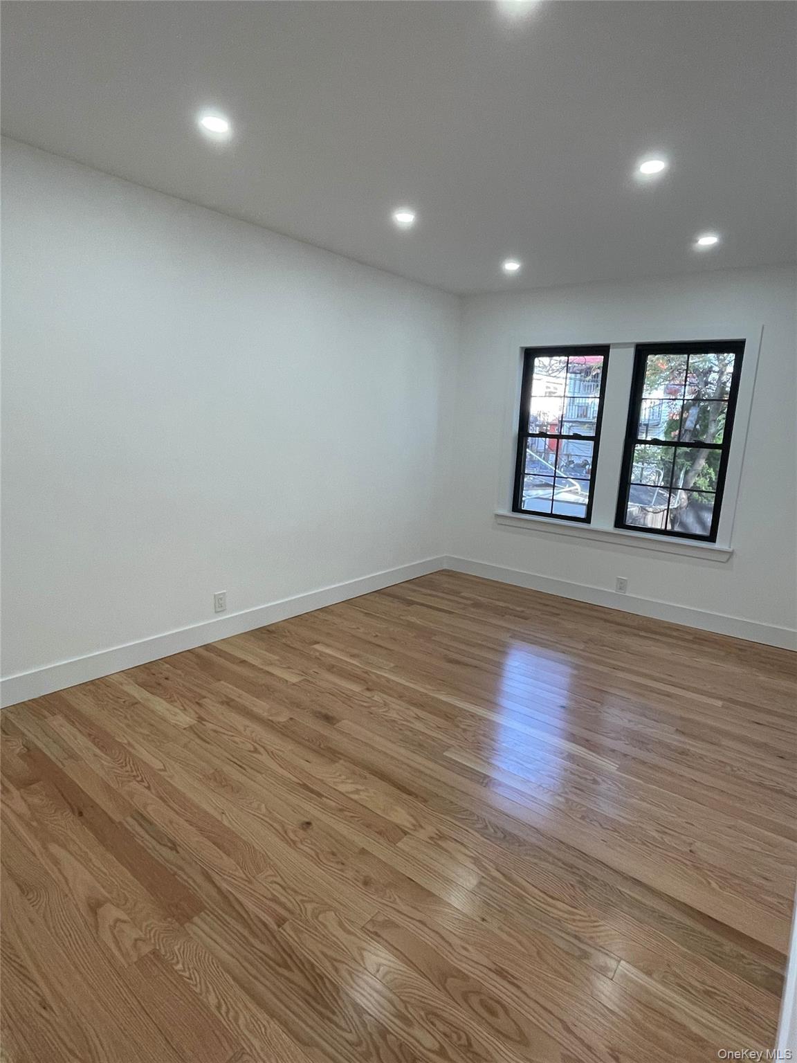 1033 E 52nd Street, Brooklyn, NY 11234