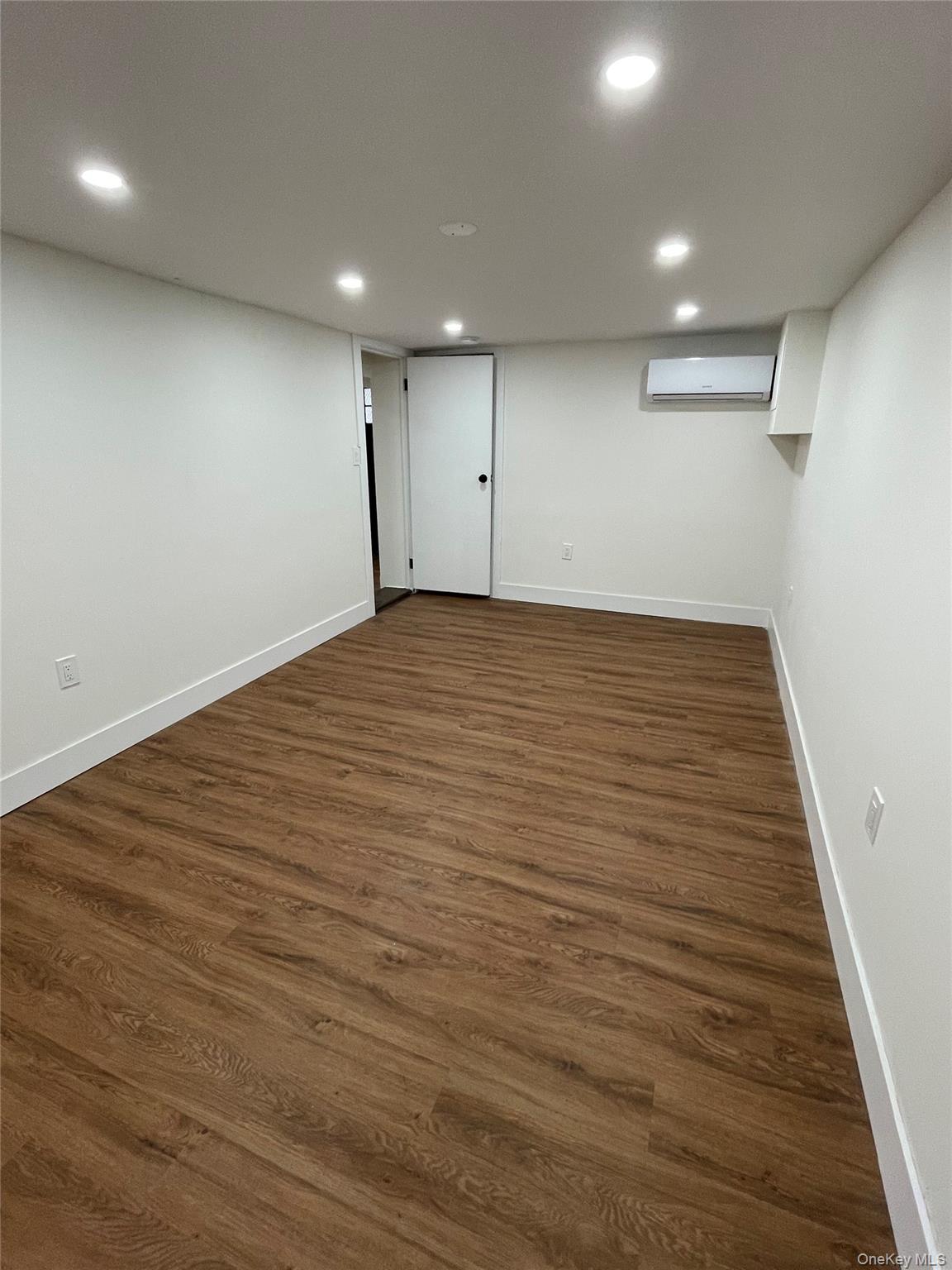 1033 E 52nd Street, Brooklyn, NY 11234