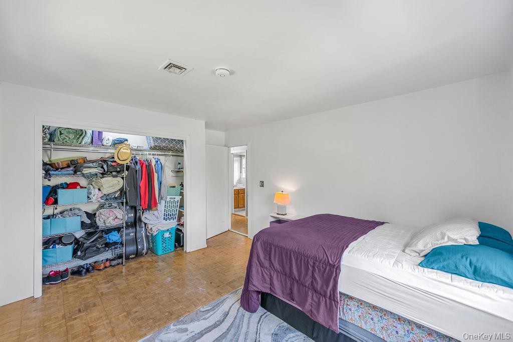 4 Cooks Lane, Westhampton, NY 11977