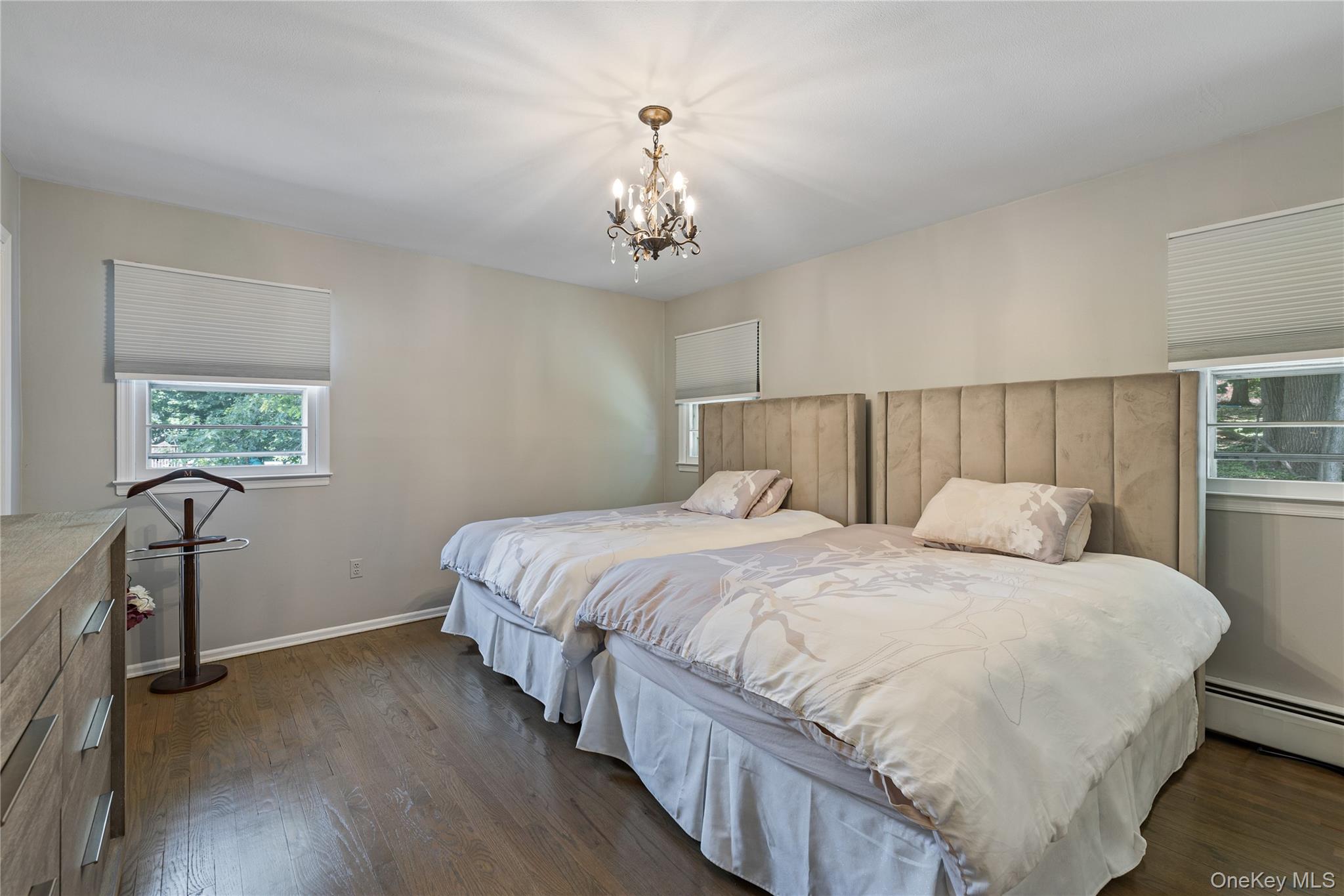 29 Skylark Drive, Monsey, NY 10977