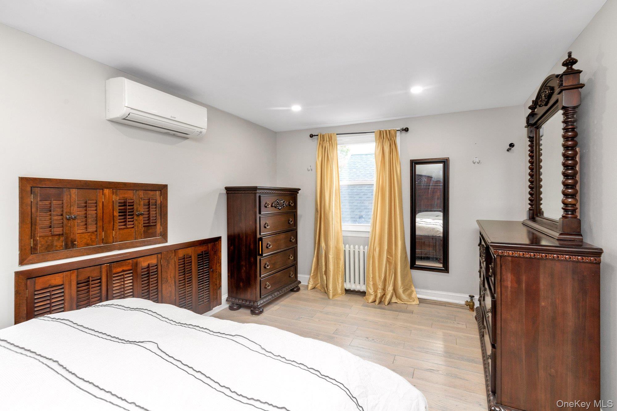 98 Ethel Street, Valley Stream, NY 11580