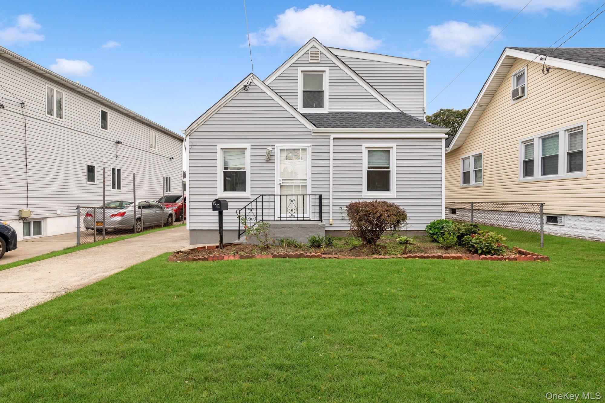 98 Ethel Street, Valley Stream, NY 11580