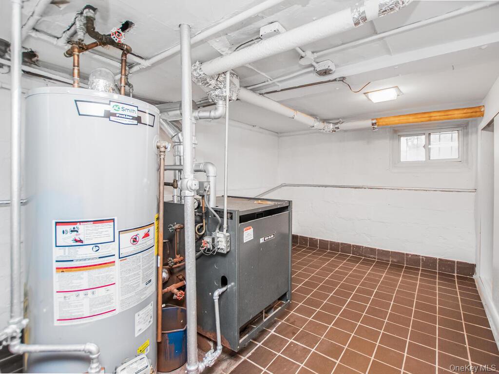 1813 Willow Lane, Bronx, NY 10461