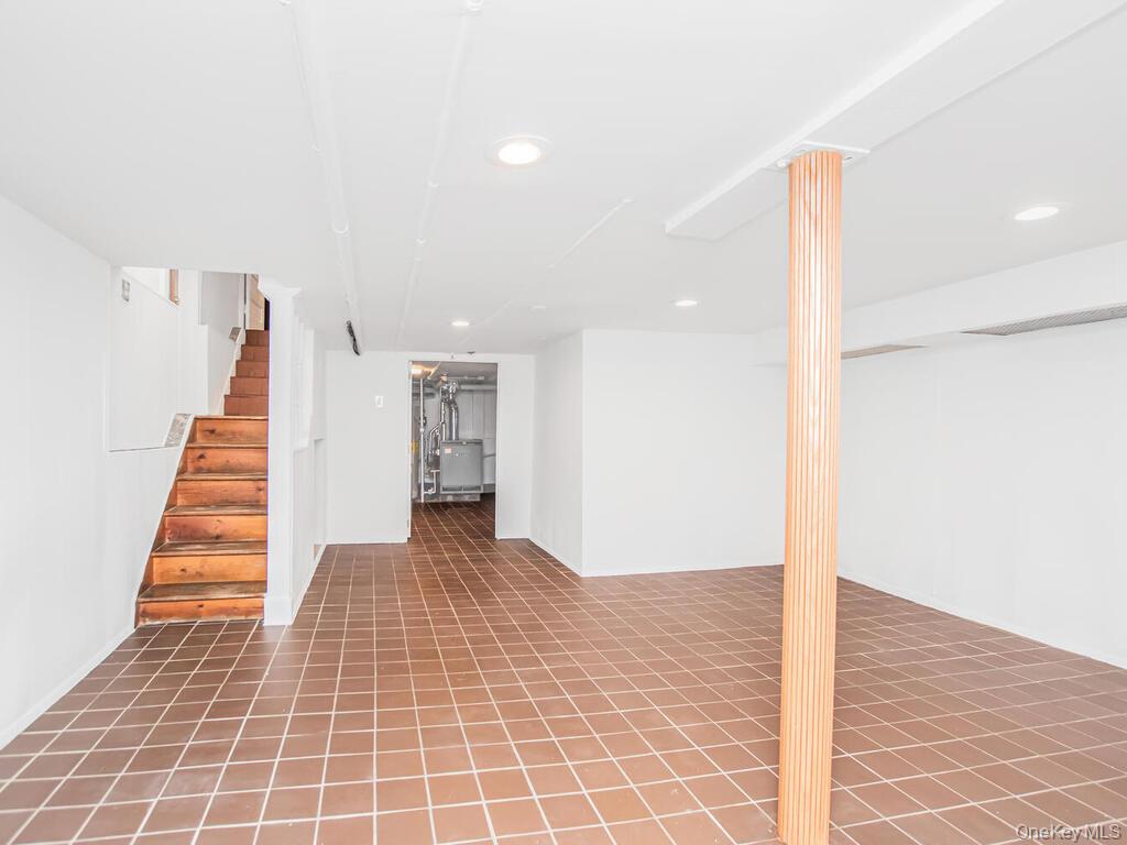 1813 Willow Lane, Bronx, NY 10461