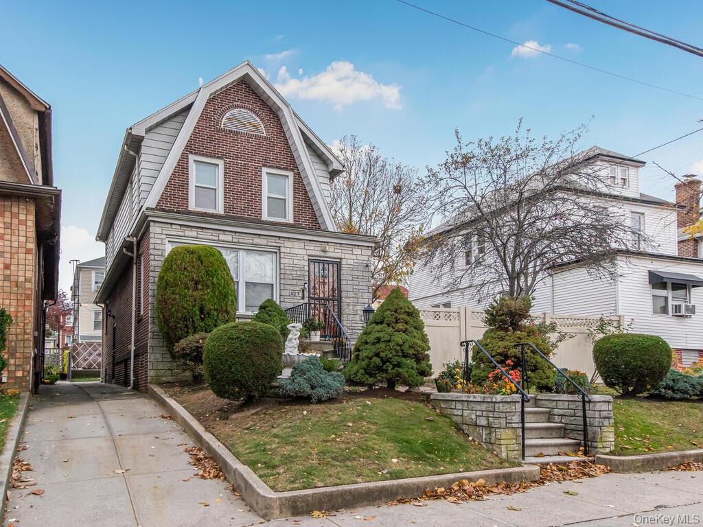 1813 Willow Lane, Bronx, NY 10461