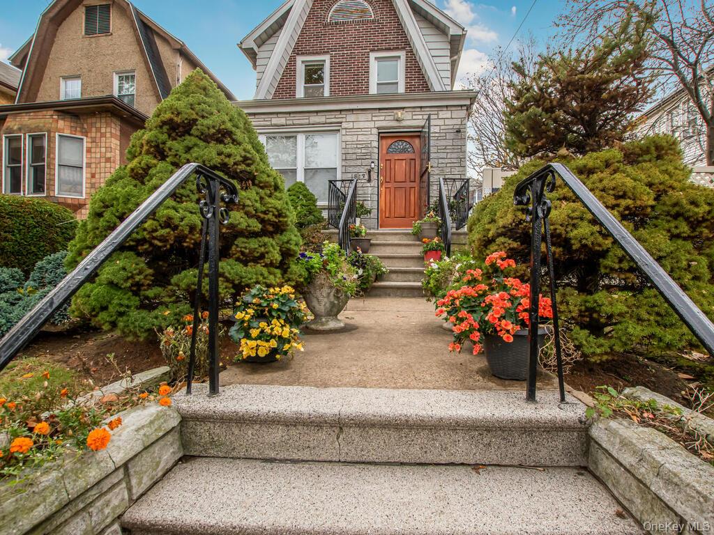 1813 Willow Lane, Bronx, NY 10461