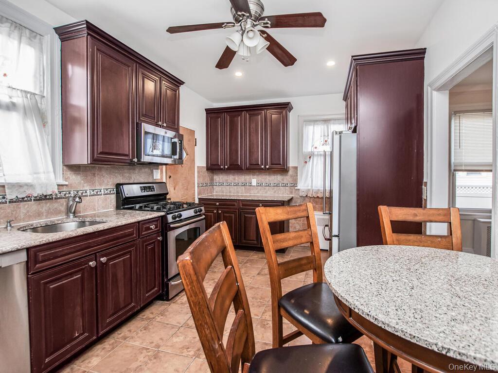 1813 Willow Lane, Bronx, NY 10461