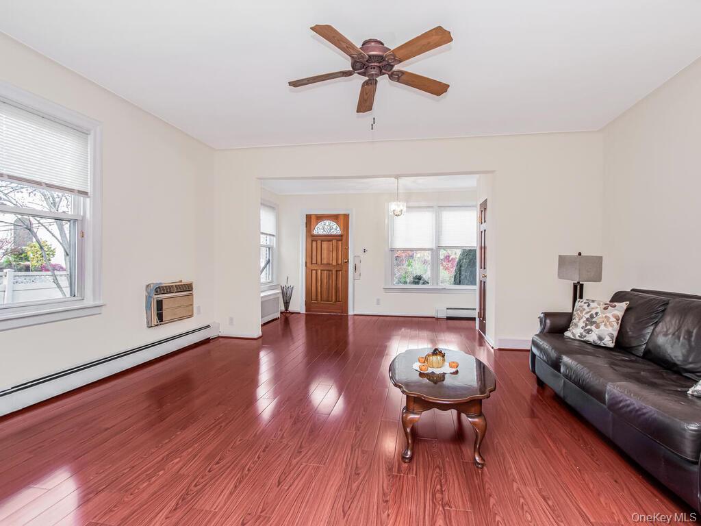 1813 Willow Lane, Bronx, NY 10461