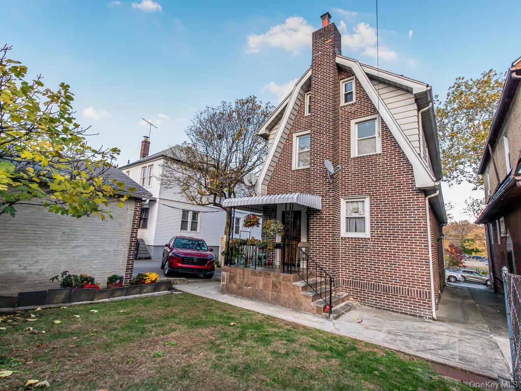 1813 Willow Lane, Bronx, NY 10461
