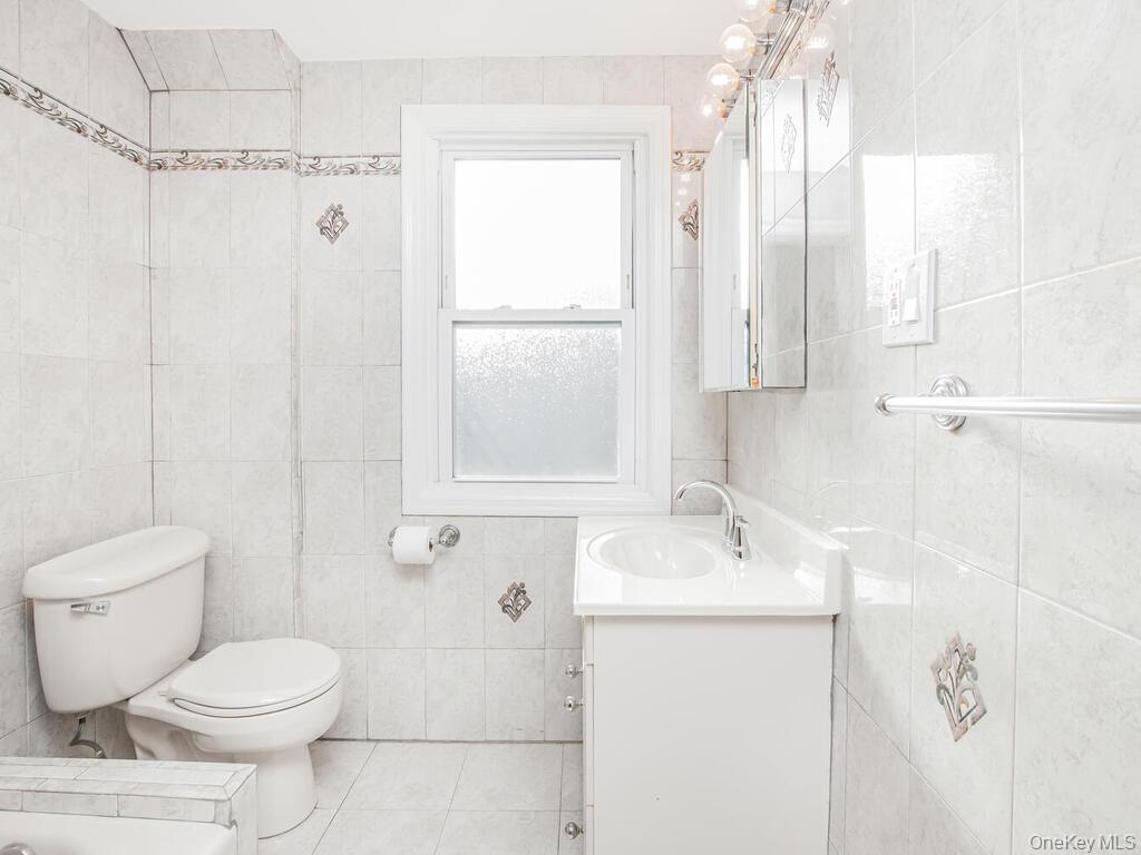 1813 Willow Lane, Bronx, NY 10461