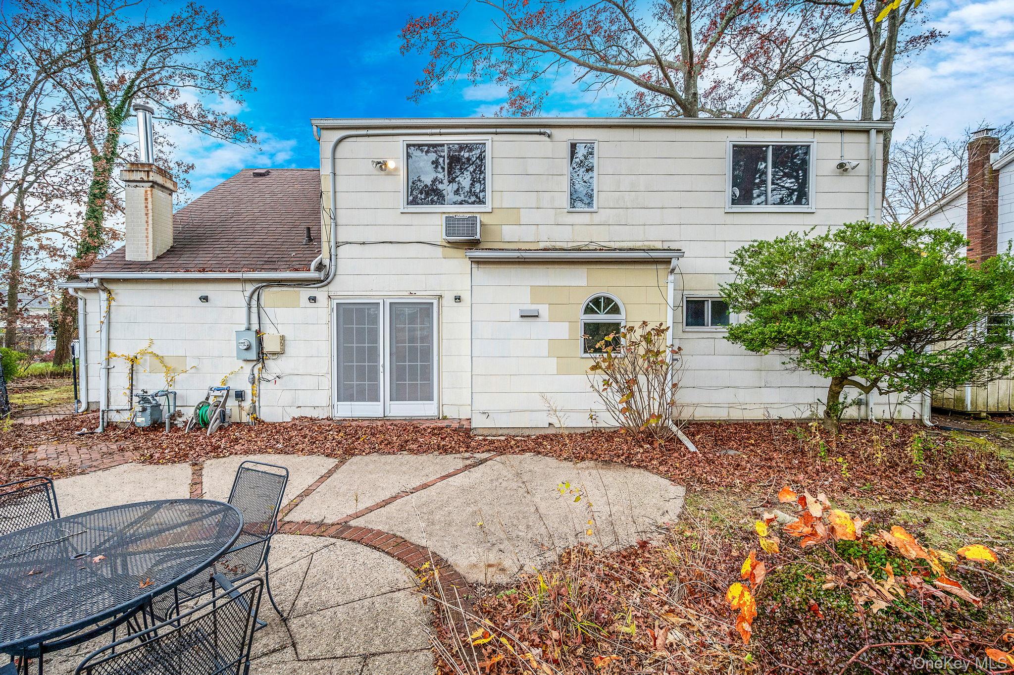 23 Dellmarie Lane, Nesconset, NY 11767