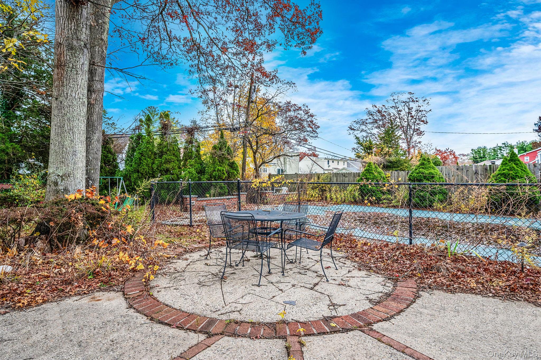 23 Dellmarie Lane, Nesconset, NY 11767