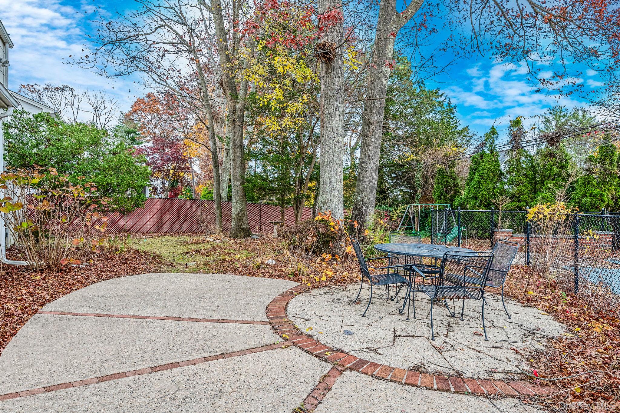 23 Dellmarie Lane, Nesconset, NY 11767