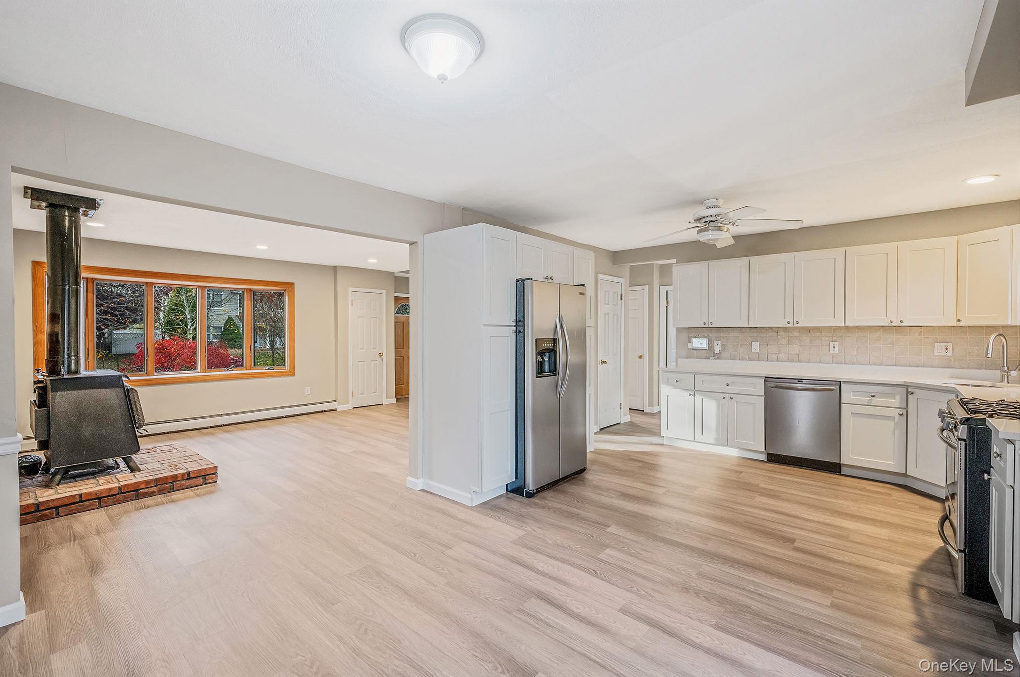 23 Dellmarie Lane, Nesconset, NY 11767