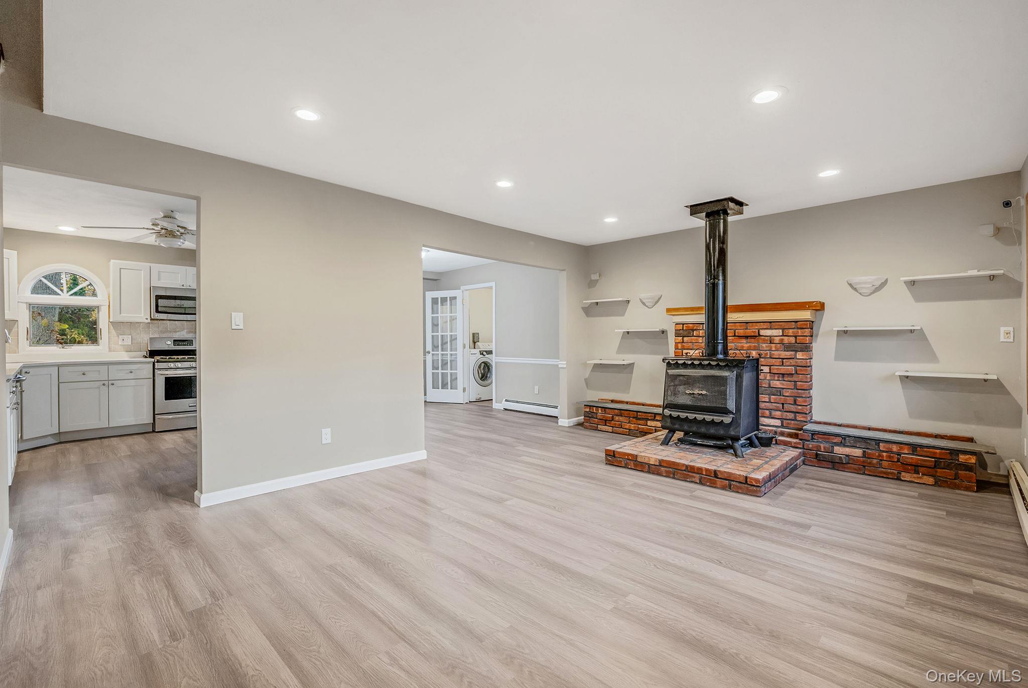 23 Dellmarie Lane, Nesconset, NY 11767