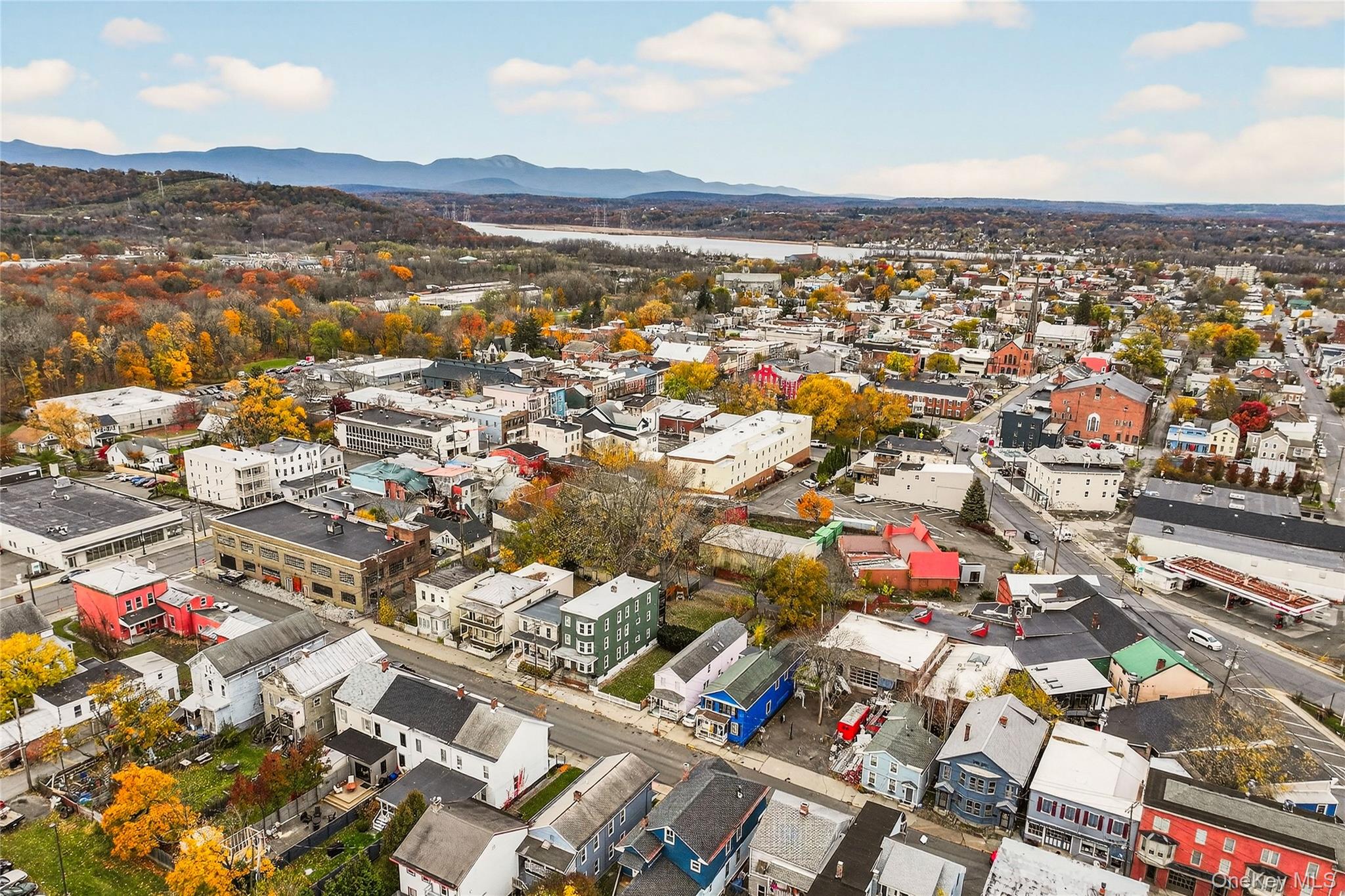 19 8th Street, Hudson, NY 12534