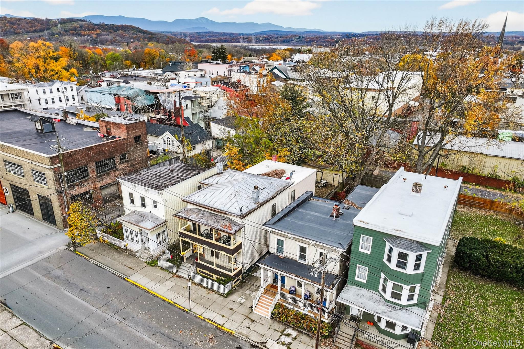 19 8th Street, Hudson, NY 12534