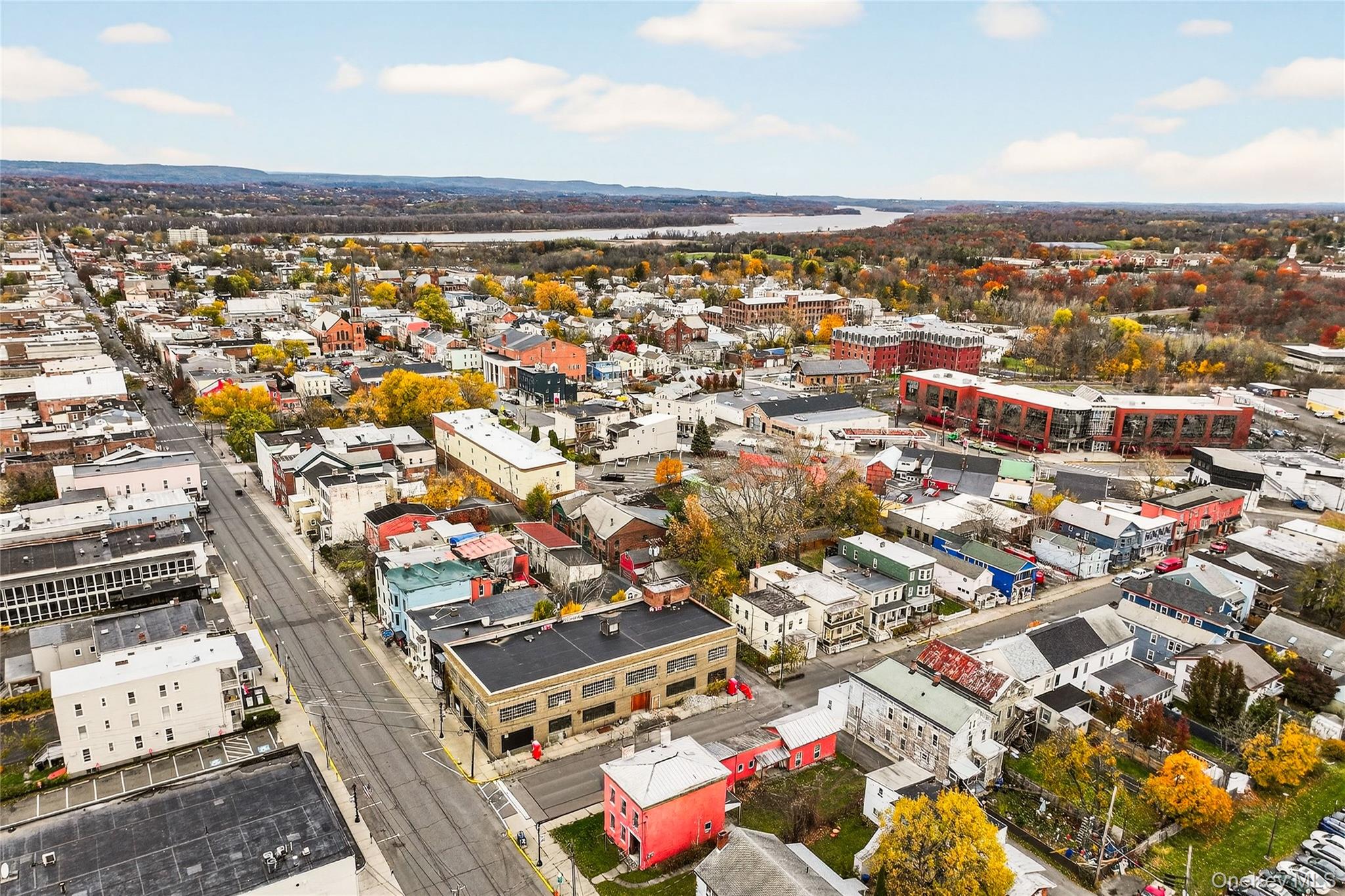 19 8th Street, Hudson, NY 12534