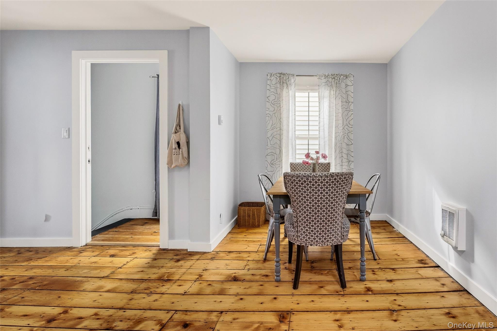 19 8th Street, Hudson, NY 12534