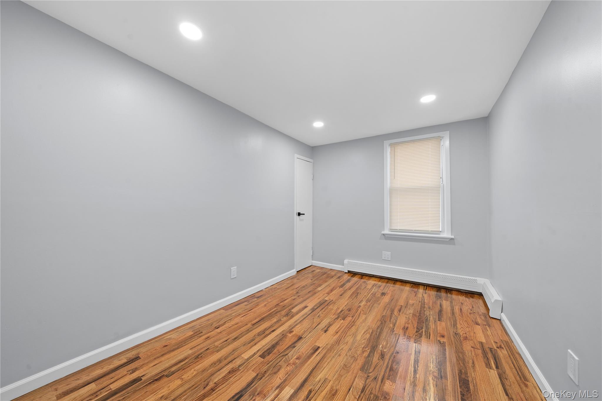 11942 189th Street, Saint Albans, NY 11412