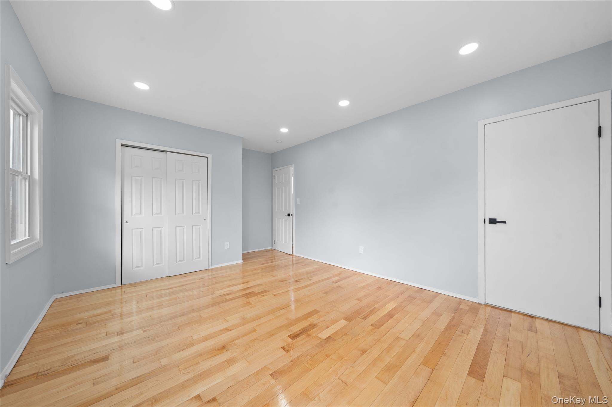 11942 189th Street, Saint Albans, NY 11412