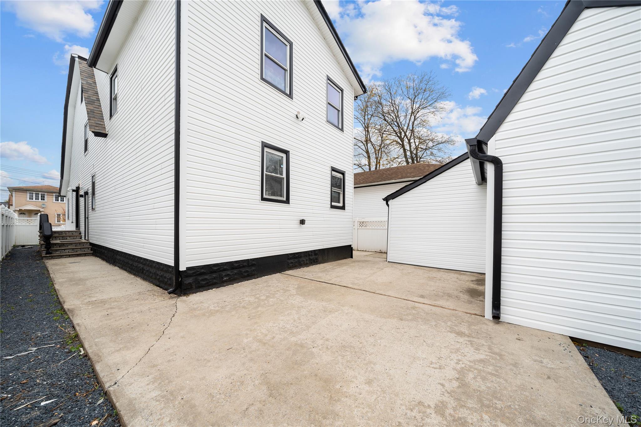 11942 189th Street, Saint Albans, NY 11412