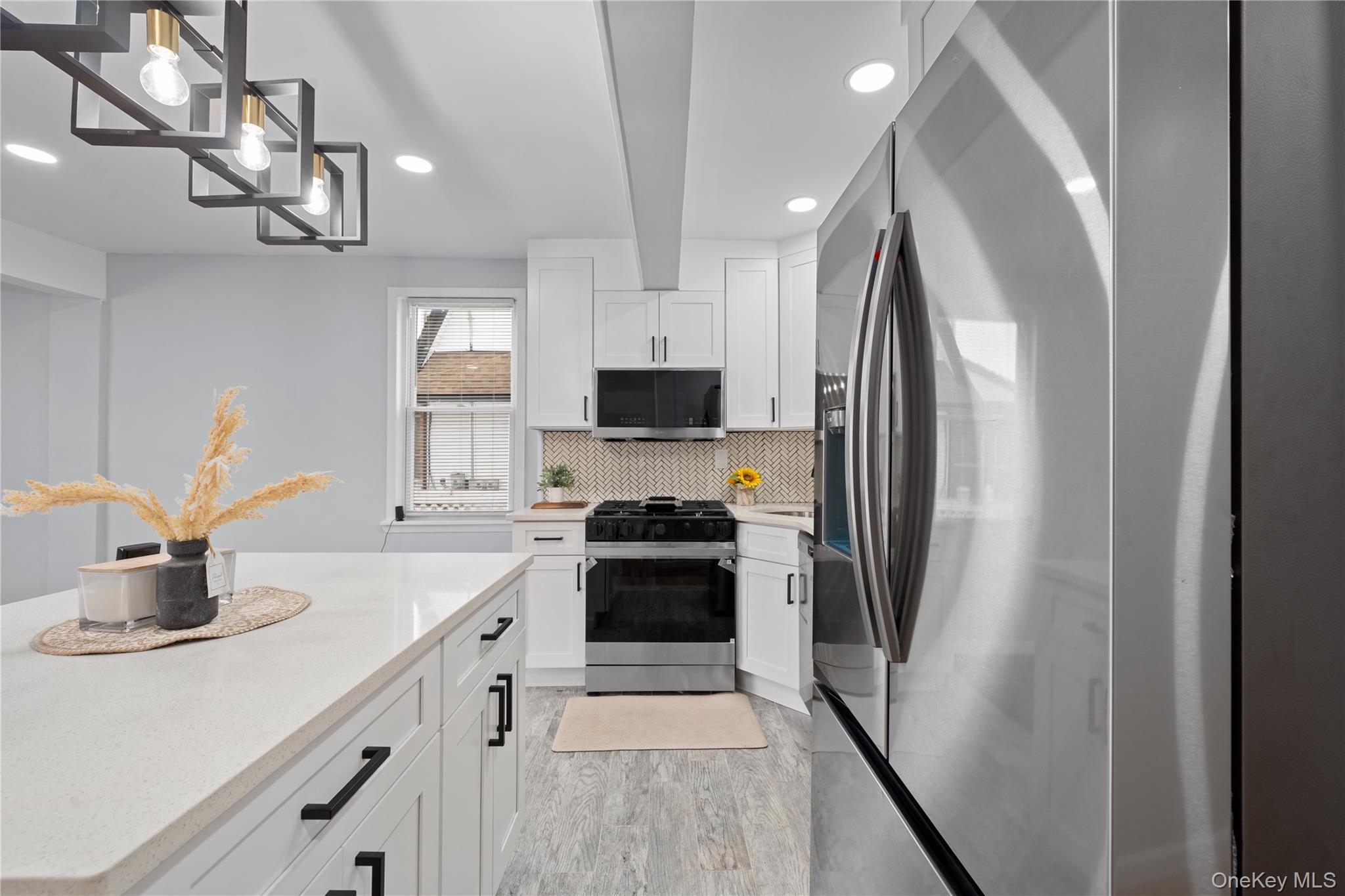 11942 189th Street, Saint Albans, NY 11412