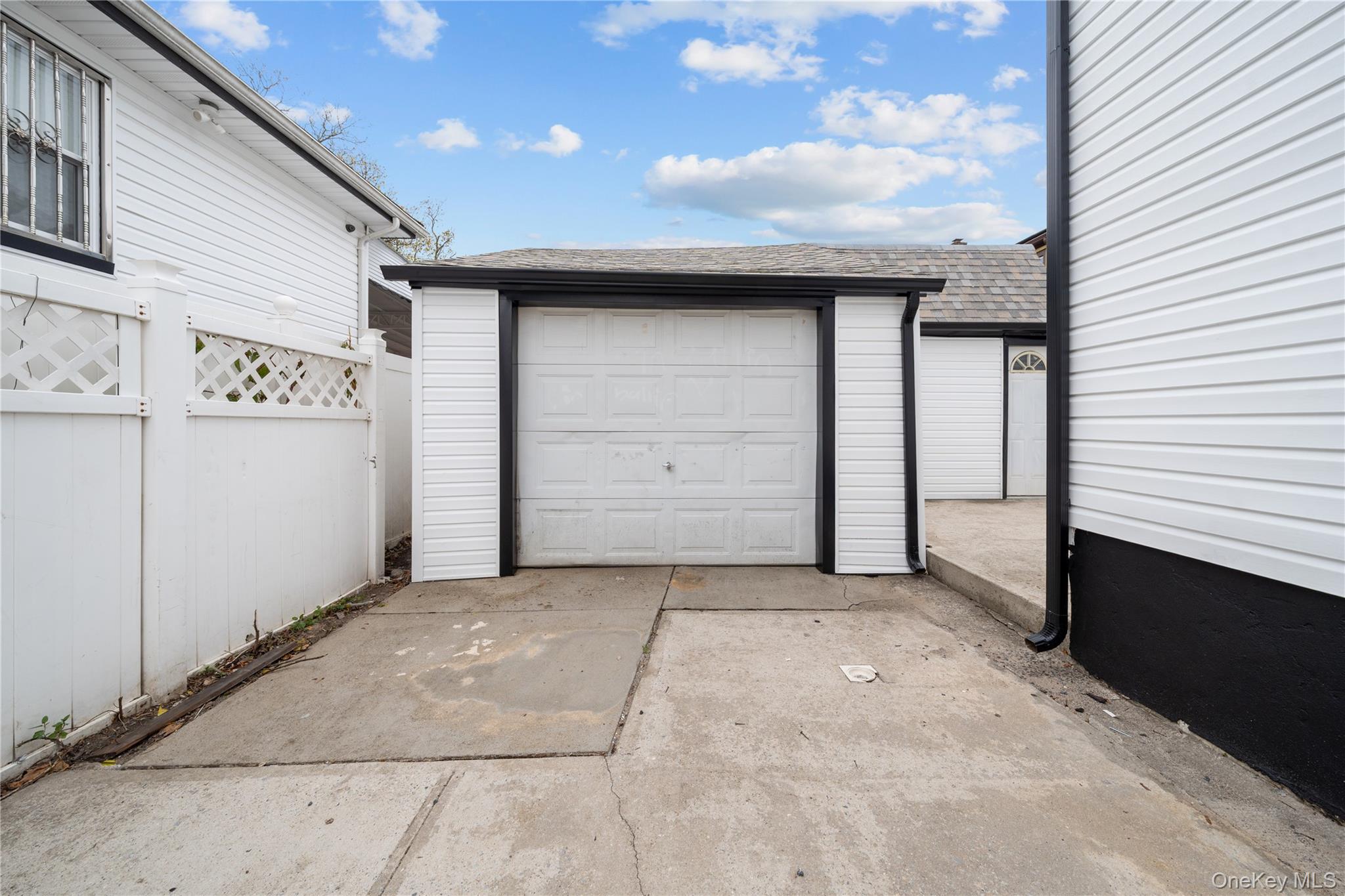 11942 189th Street, Saint Albans, NY 11412