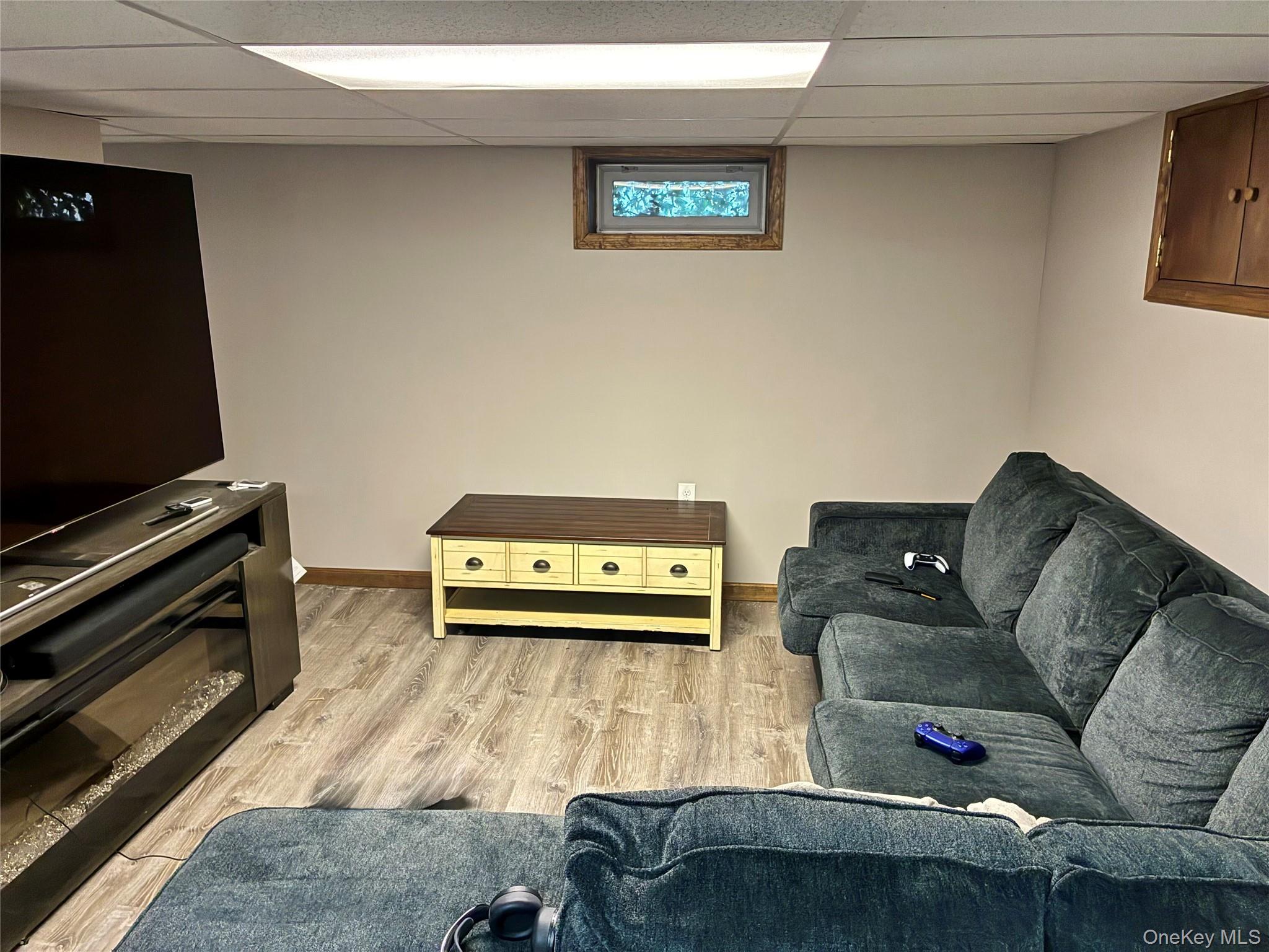 86 Scarcliffe Drive, Malverne, NY 11565