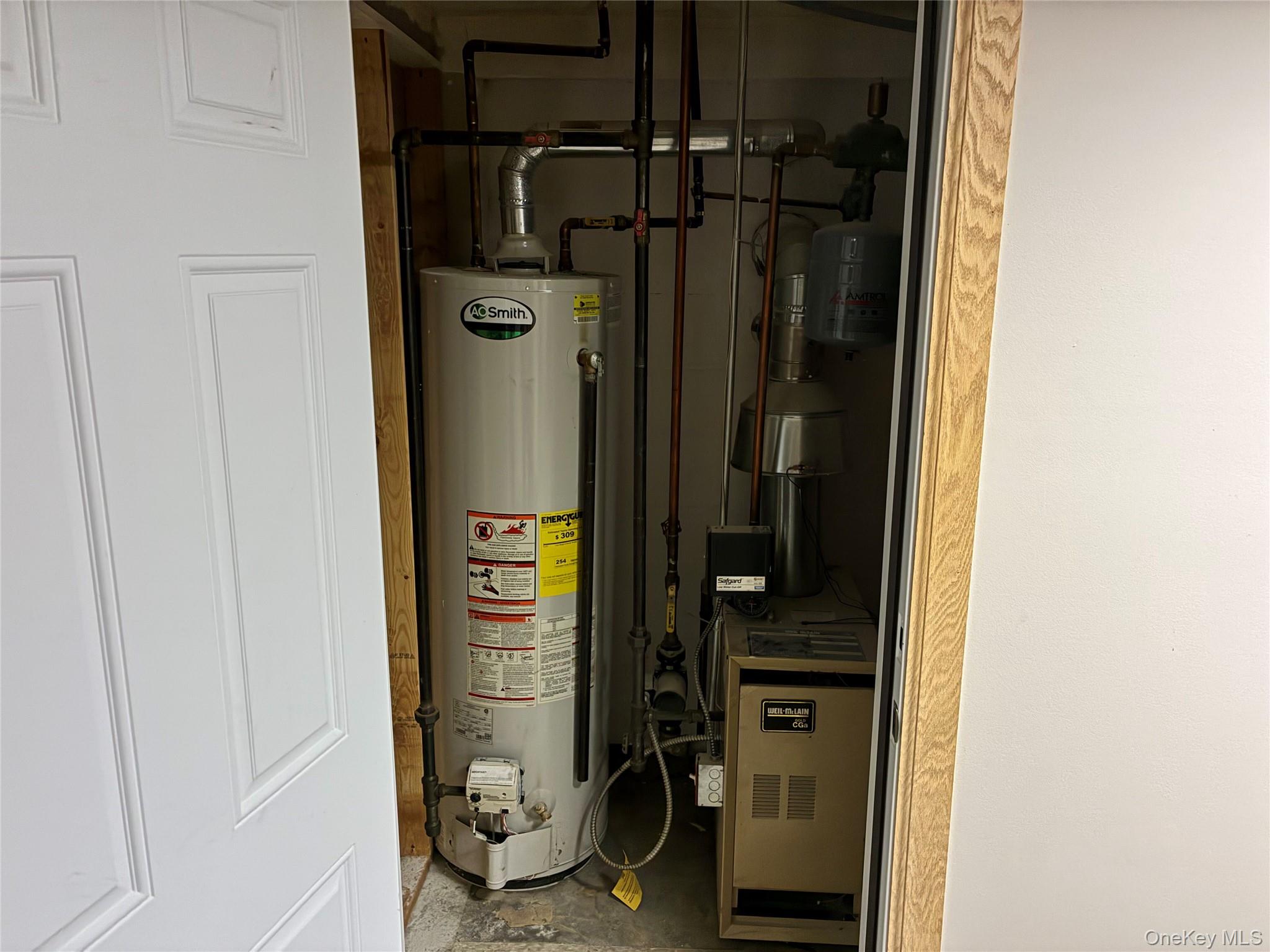 86 Scarcliffe Drive, Malverne, NY 11565