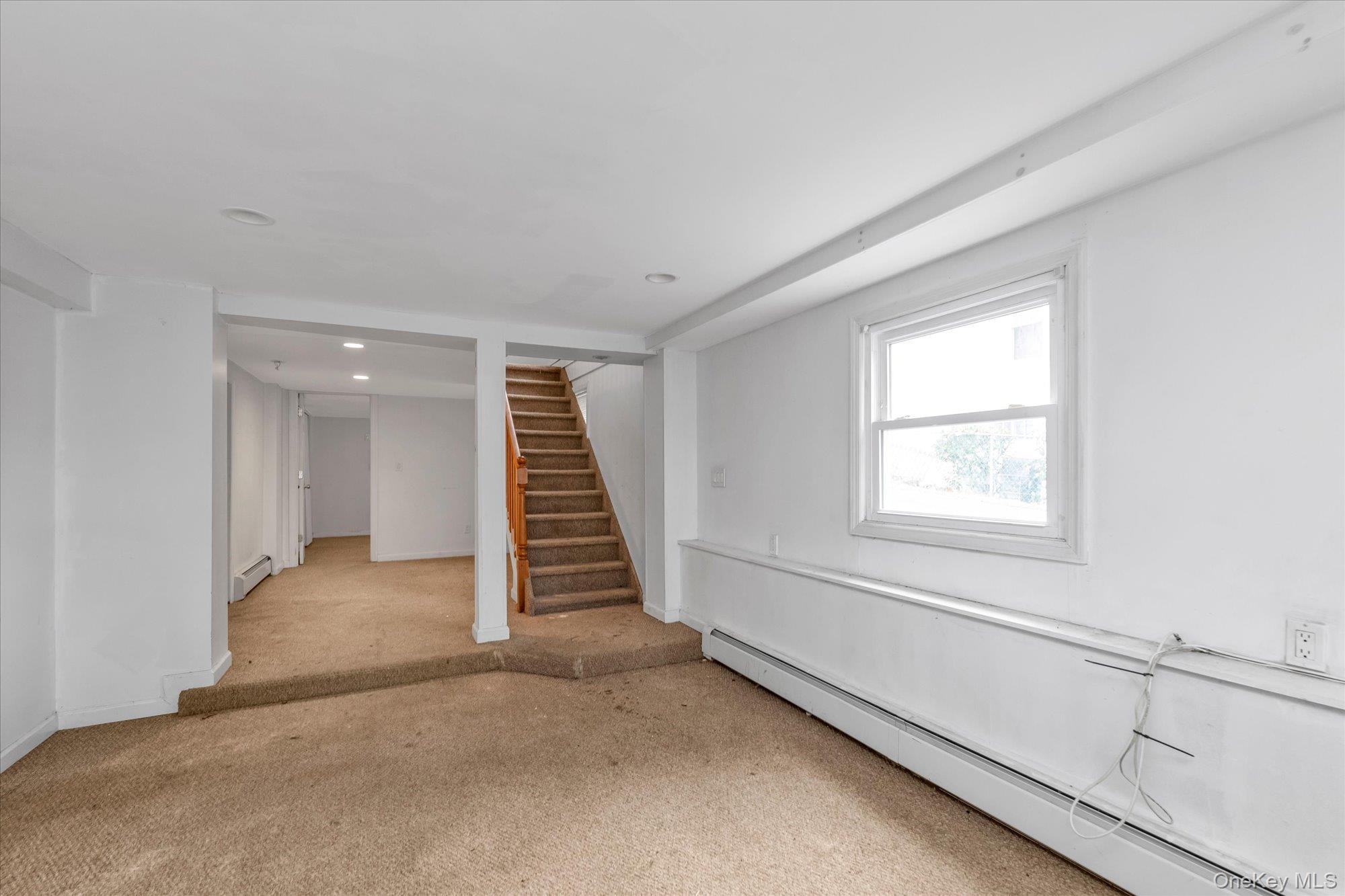 8 Jackson Street, Glen Cove, NY 11542