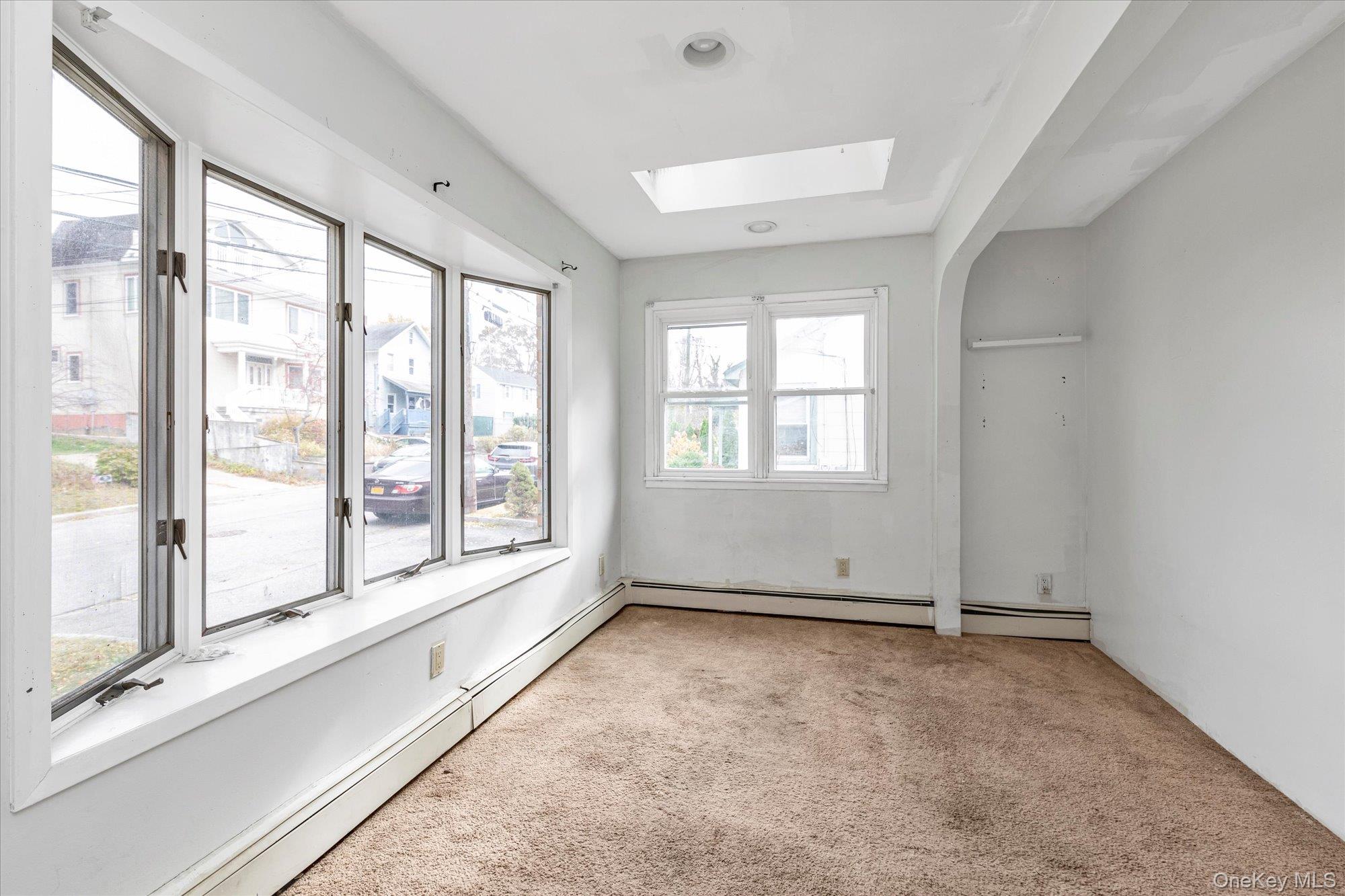 8 Jackson Street, Glen Cove, NY 11542