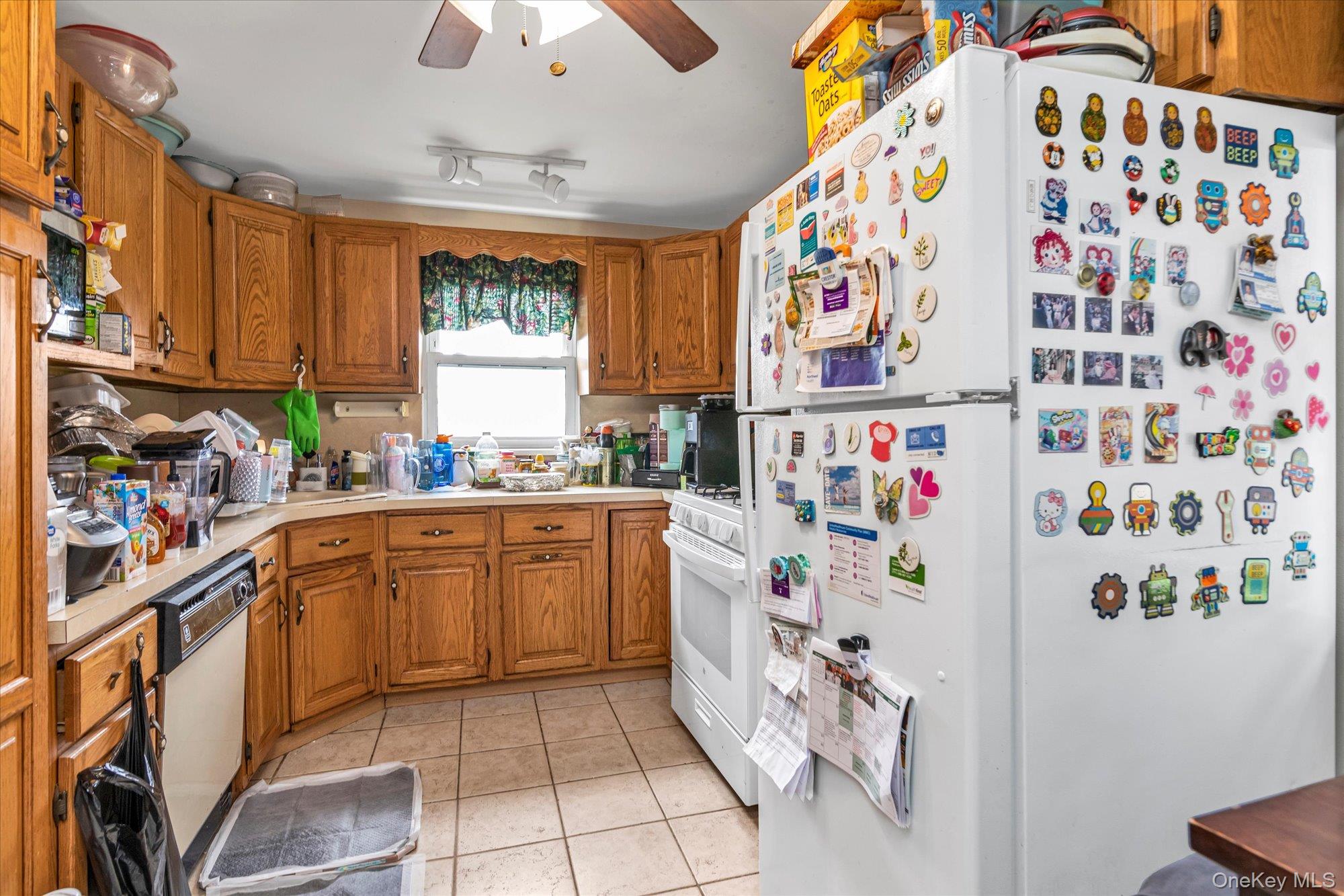 8 Jackson Street, Glen Cove, NY 11542