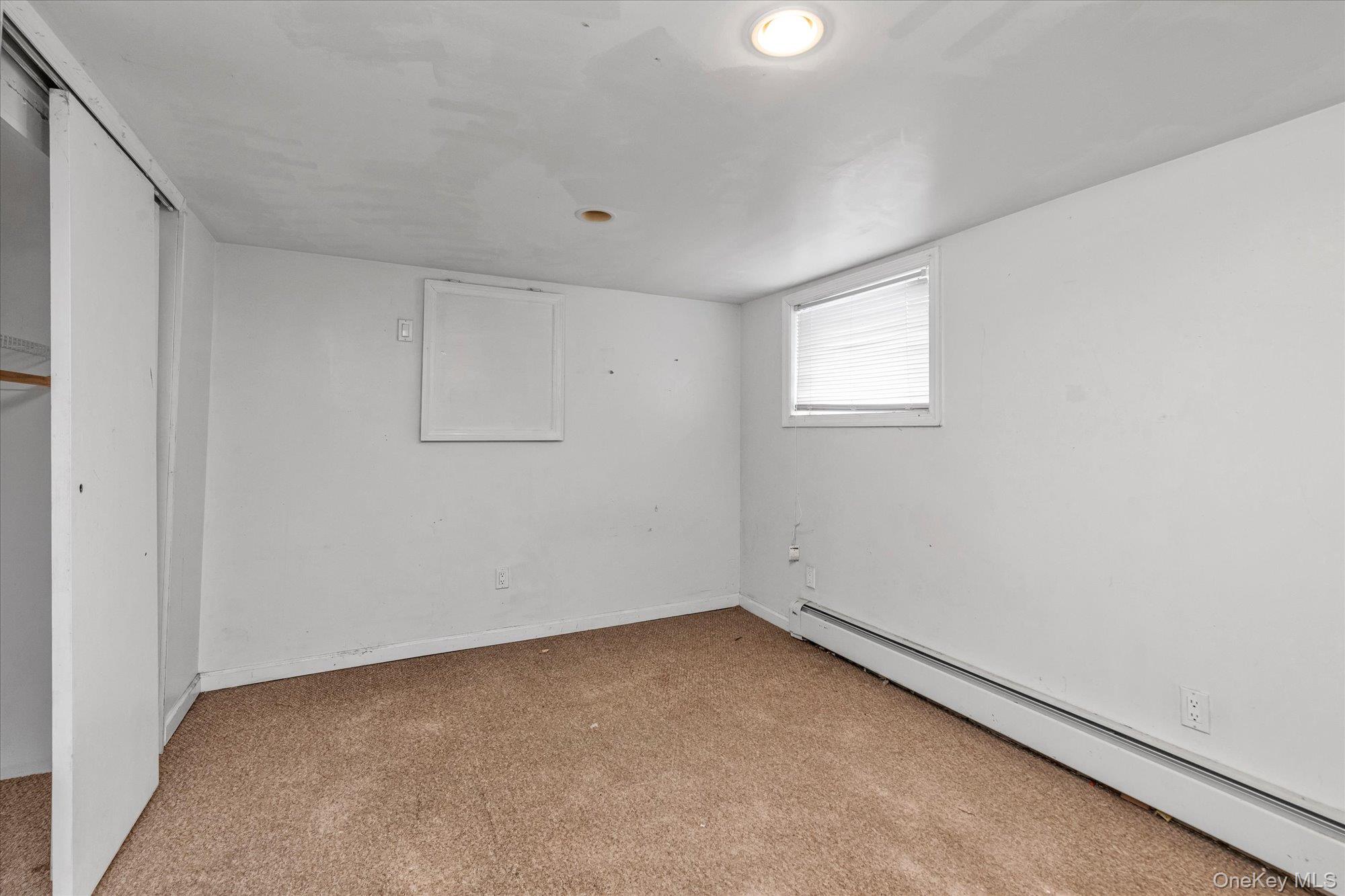 8 Jackson Street, Glen Cove, NY 11542