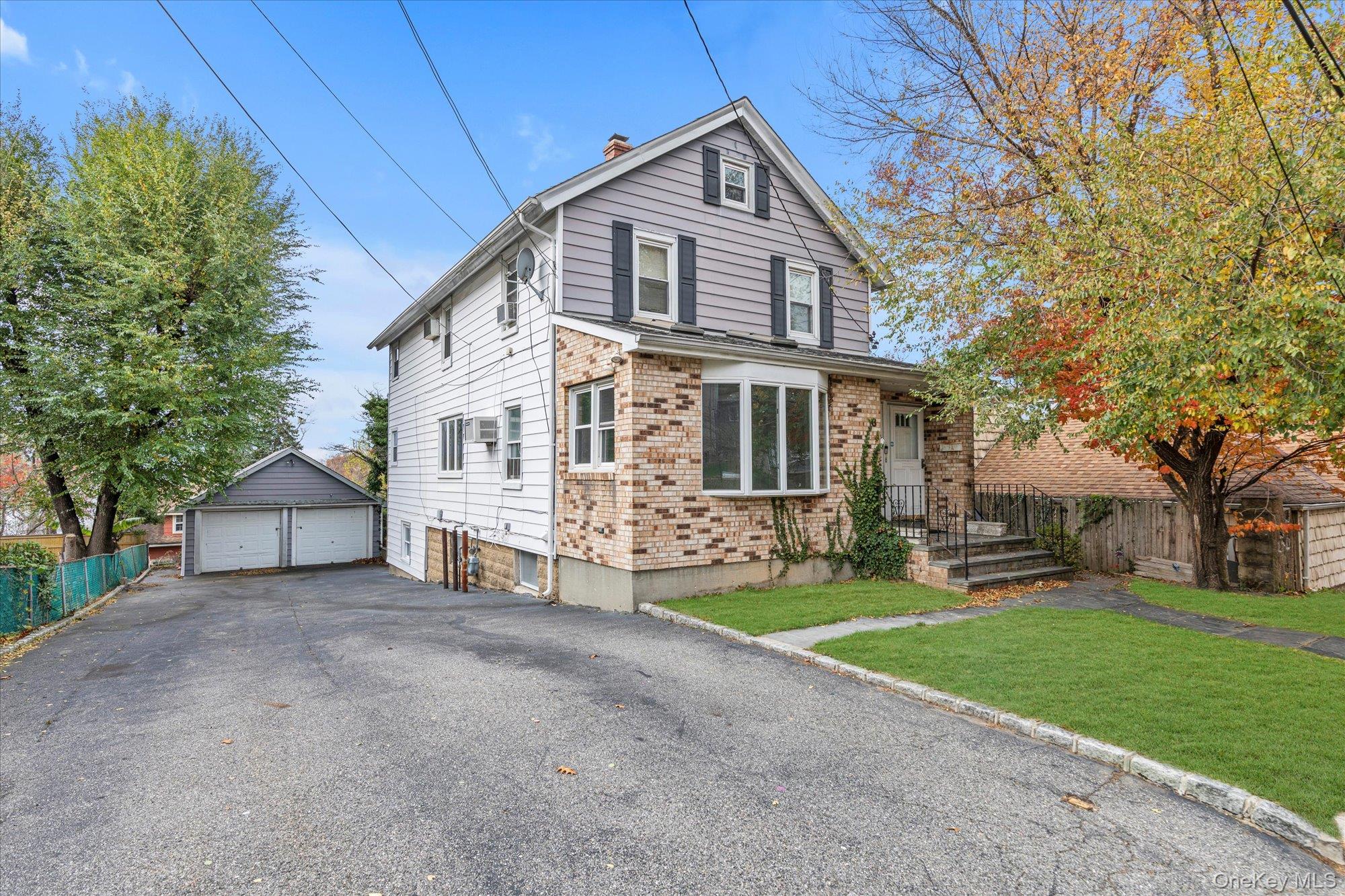 8 Jackson Street, Glen Cove, NY 11542