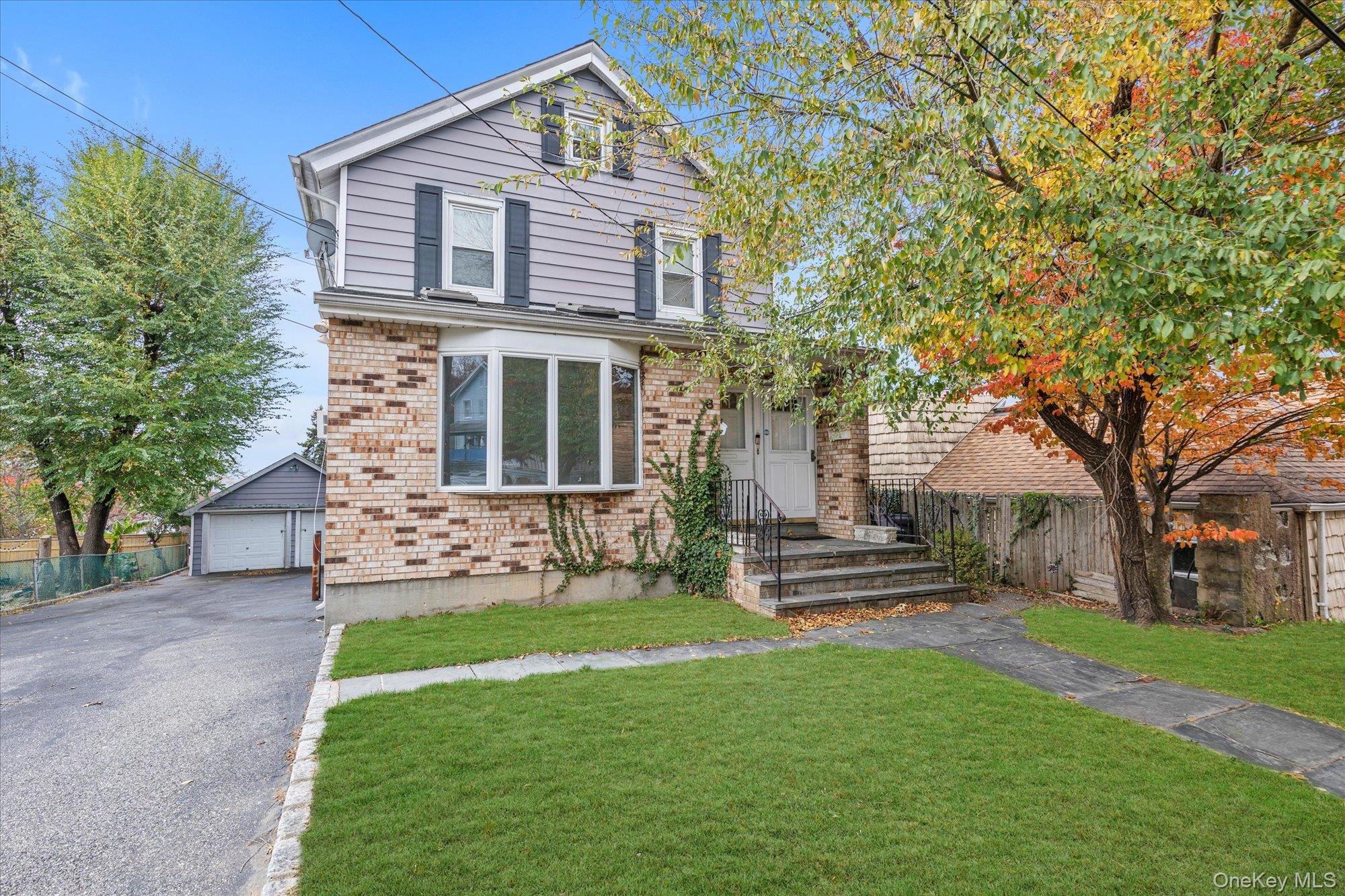 8 Jackson Street, Glen Cove, NY 11542