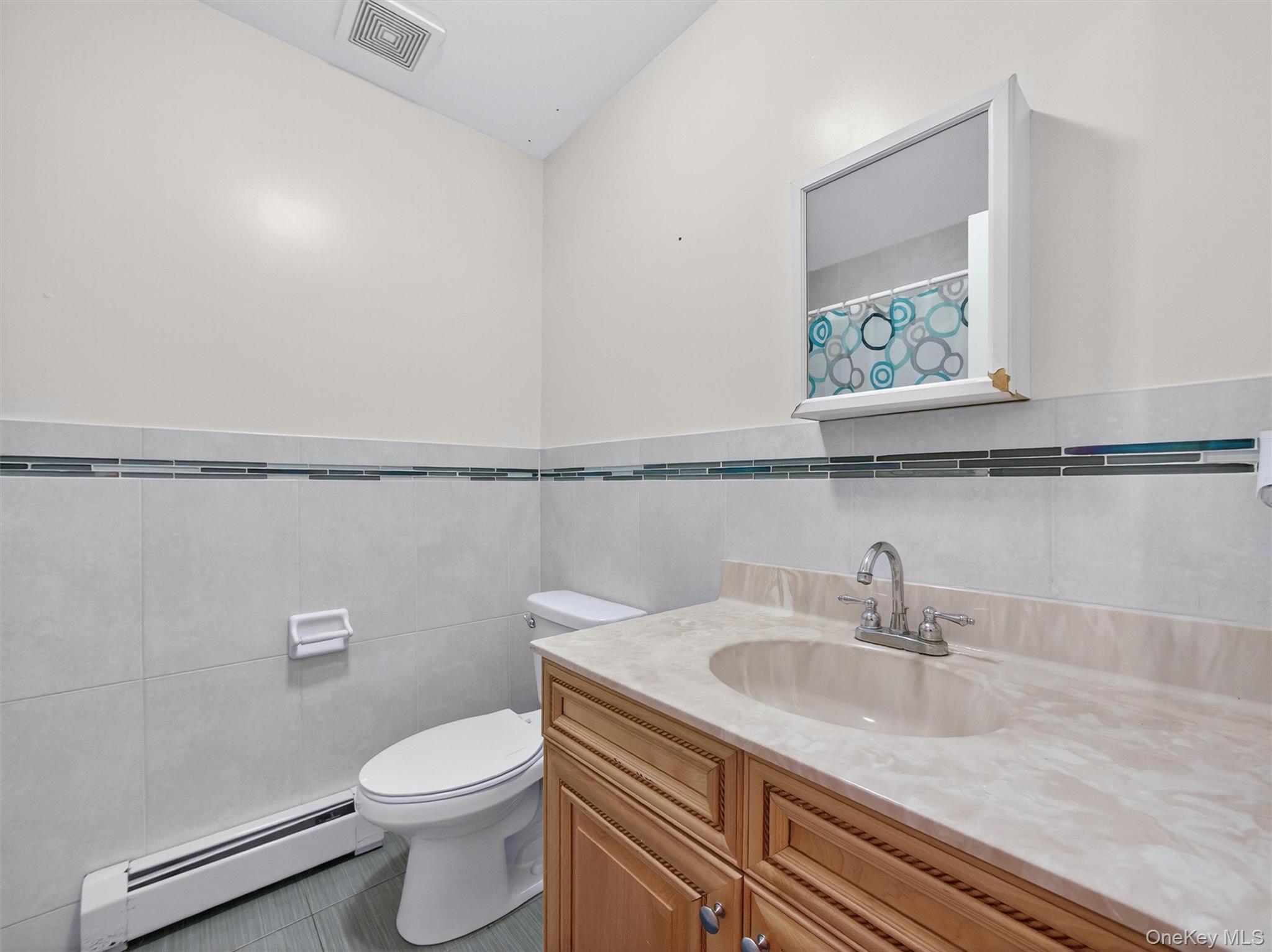 6 Rose Garden Way # 203, Monsey, NY 10952